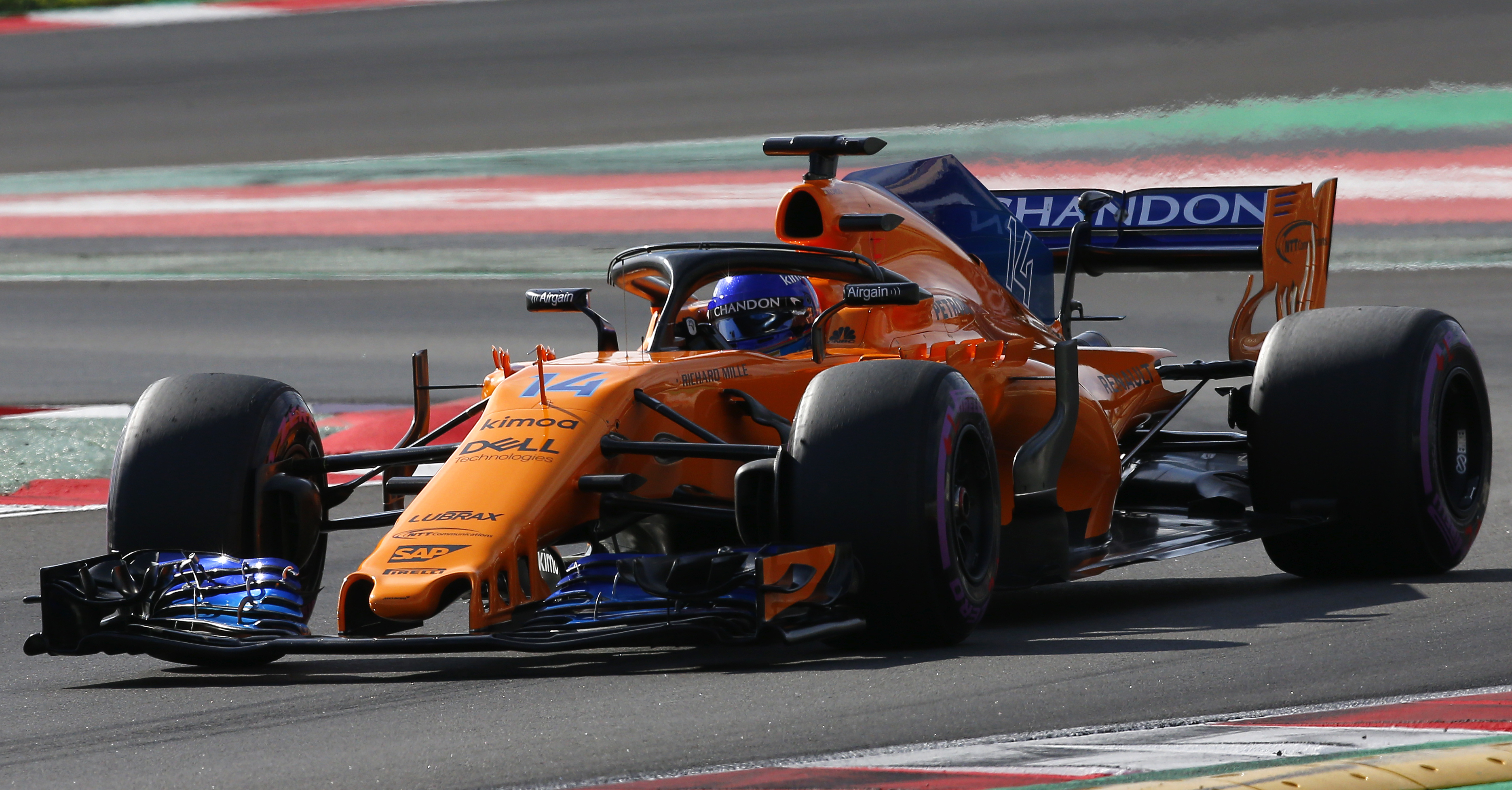 New motor doesn't end McLaren's woes in F1 preseason