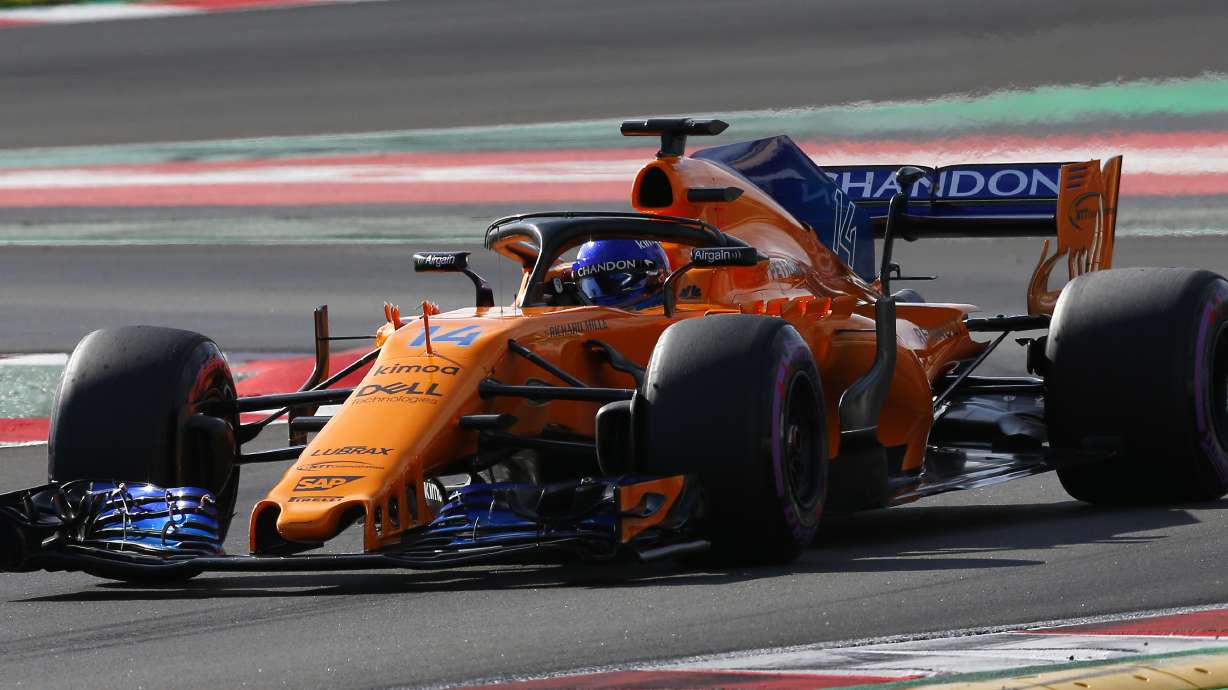 New motor doesn't end McLaren's woes in F1 preseason
