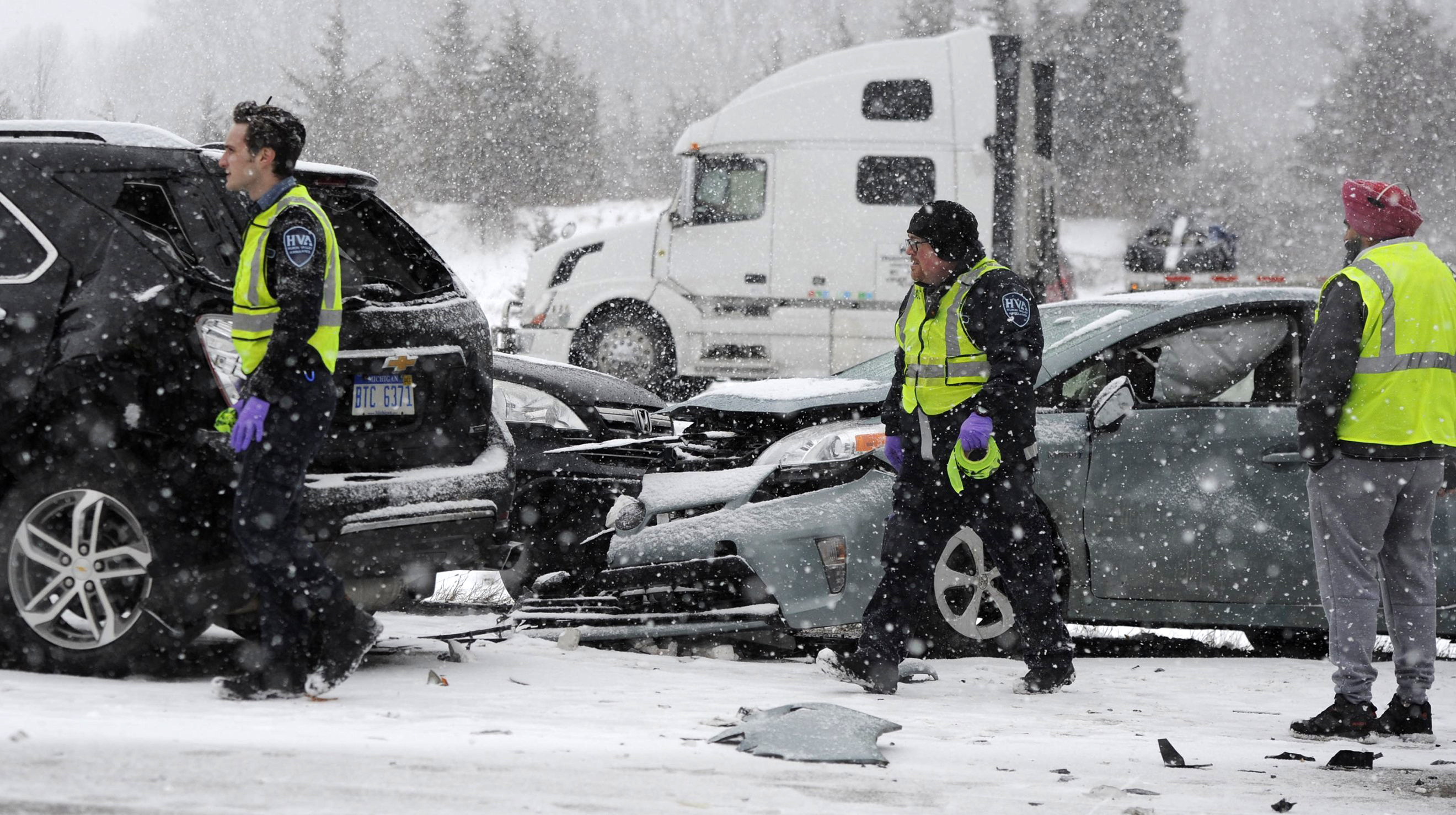 Police: Driver lost control, set off Michigan highway pileup