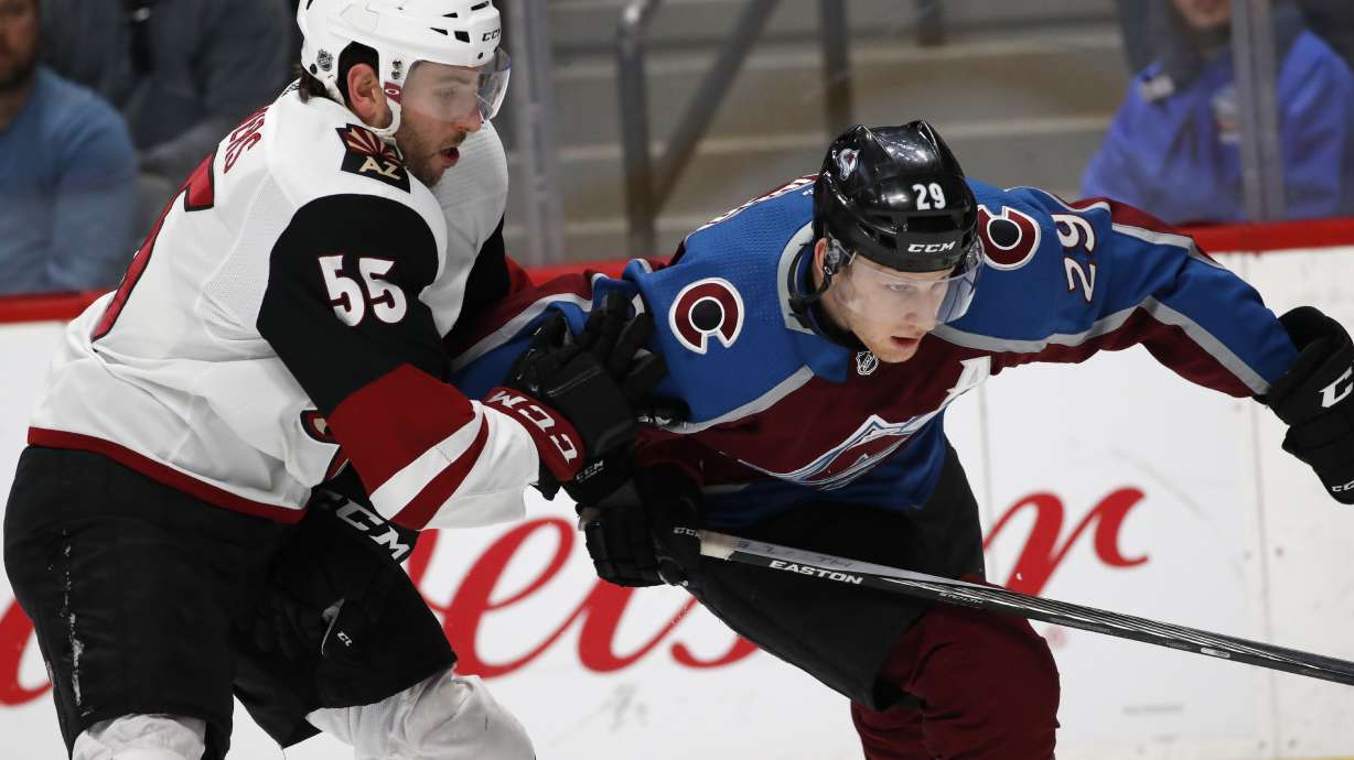 Avalanche ride fast start to 5-2 win over Coyotes