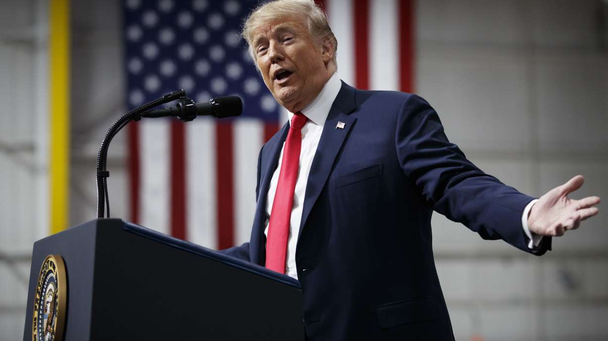 Rally shows free-wheeling, media-bashing Trump here to stay