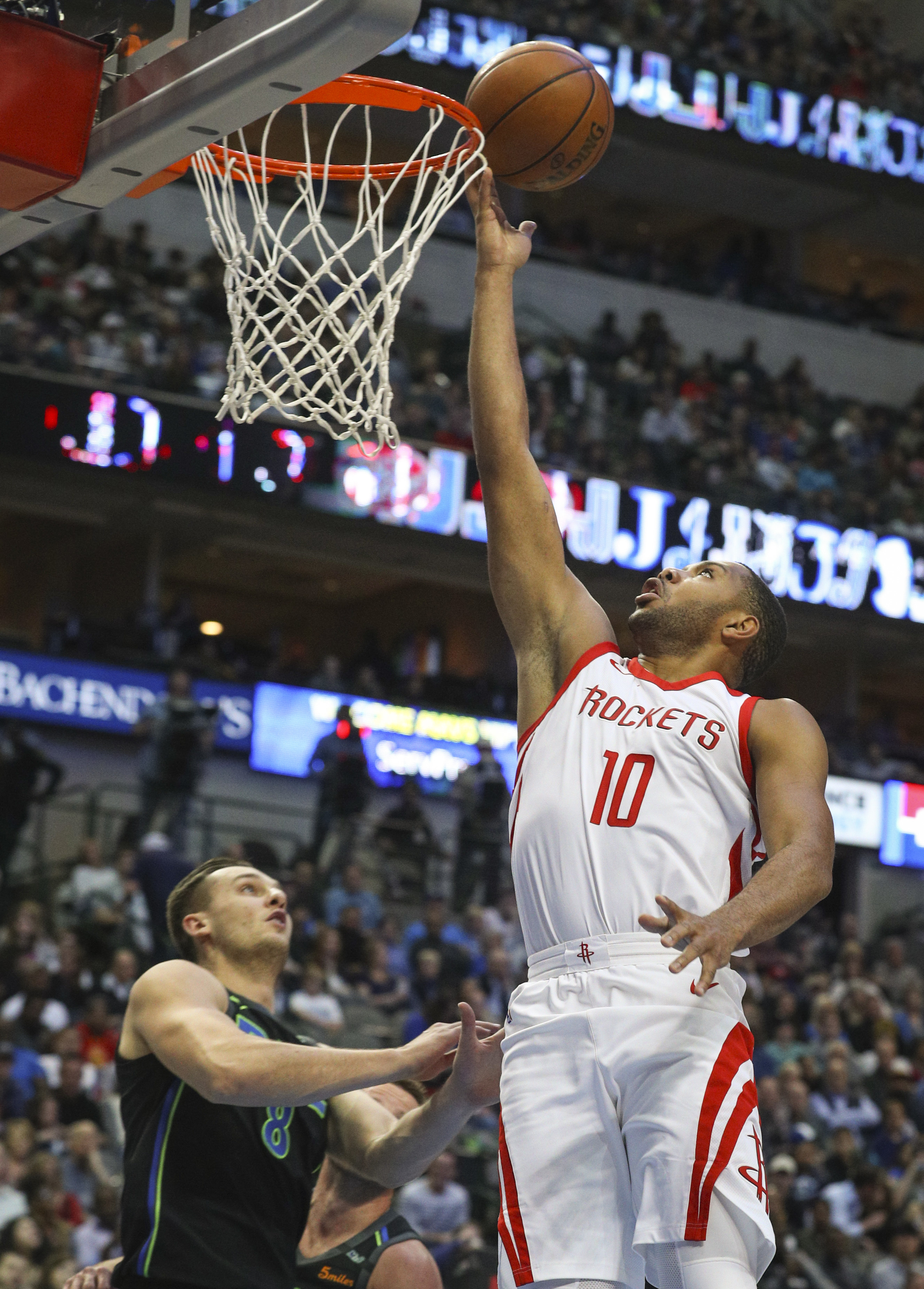 Gordon, Paul lead Harden-less Rockets past Mavericks 105-82
