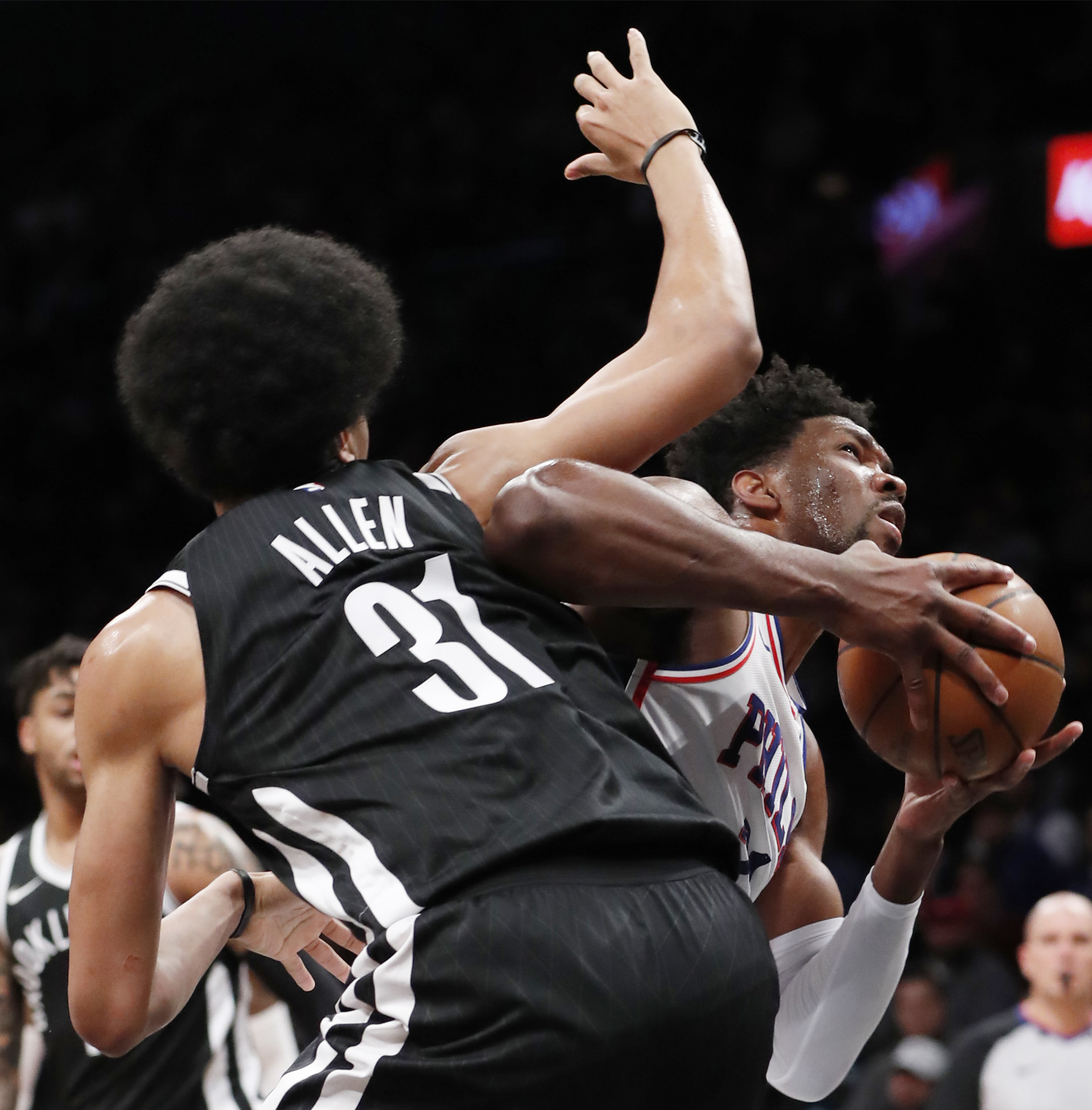 Embiid, Covington lead 76ers to easy win over Nets