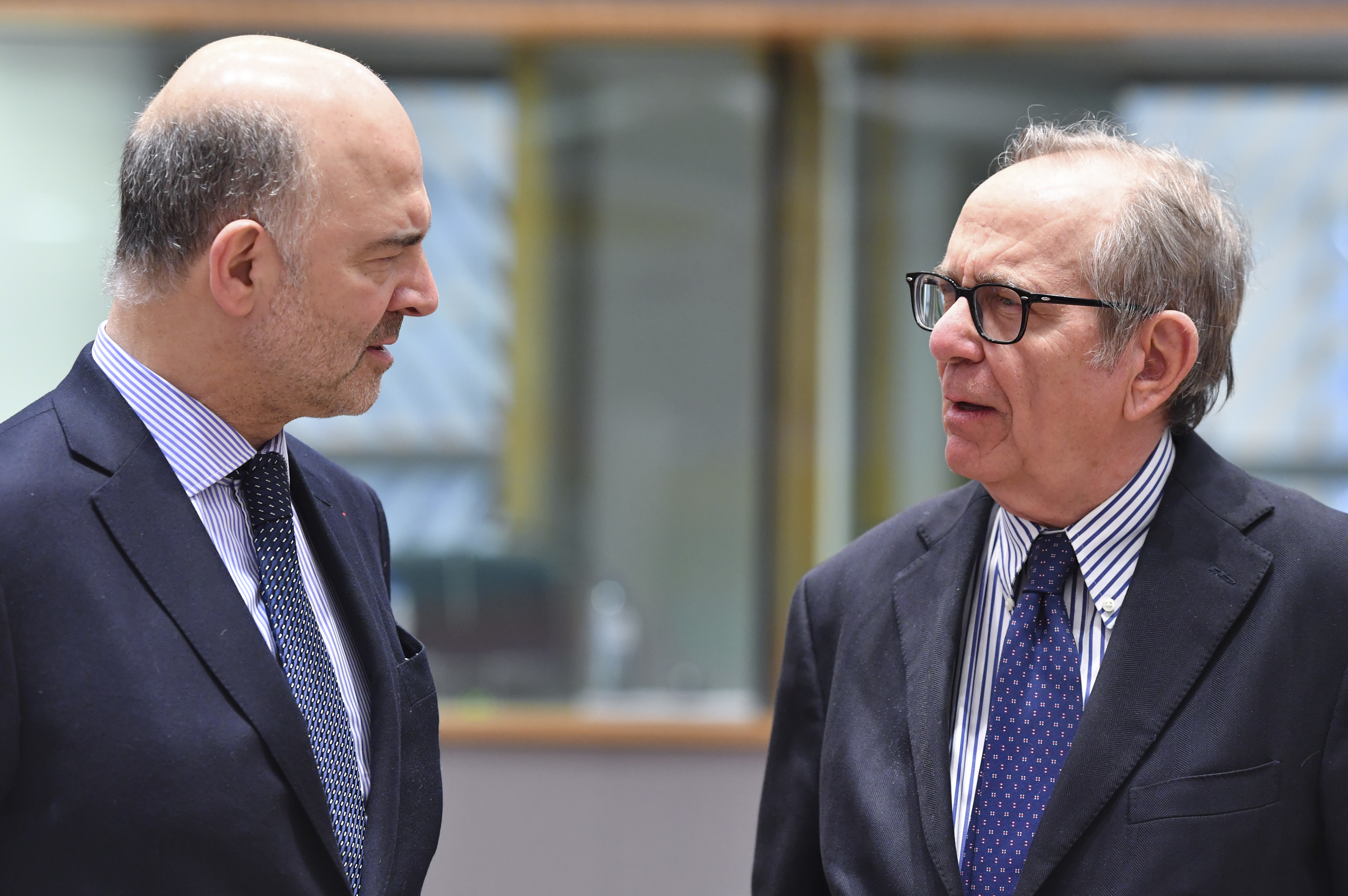 Fearing trade war, EU warns of protectionism 'dead end'