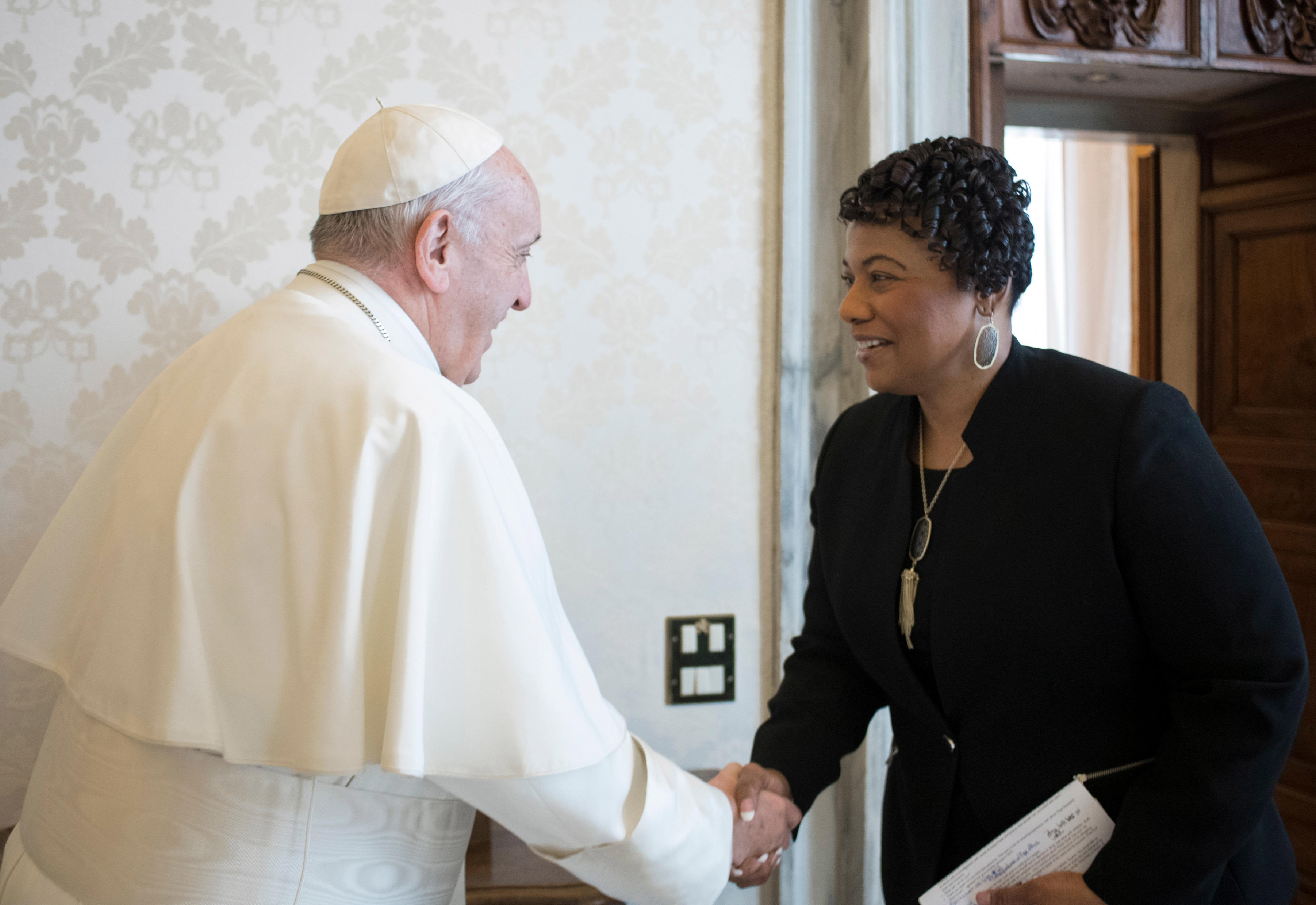MLK's daughter, Bernice, has private audience with pope