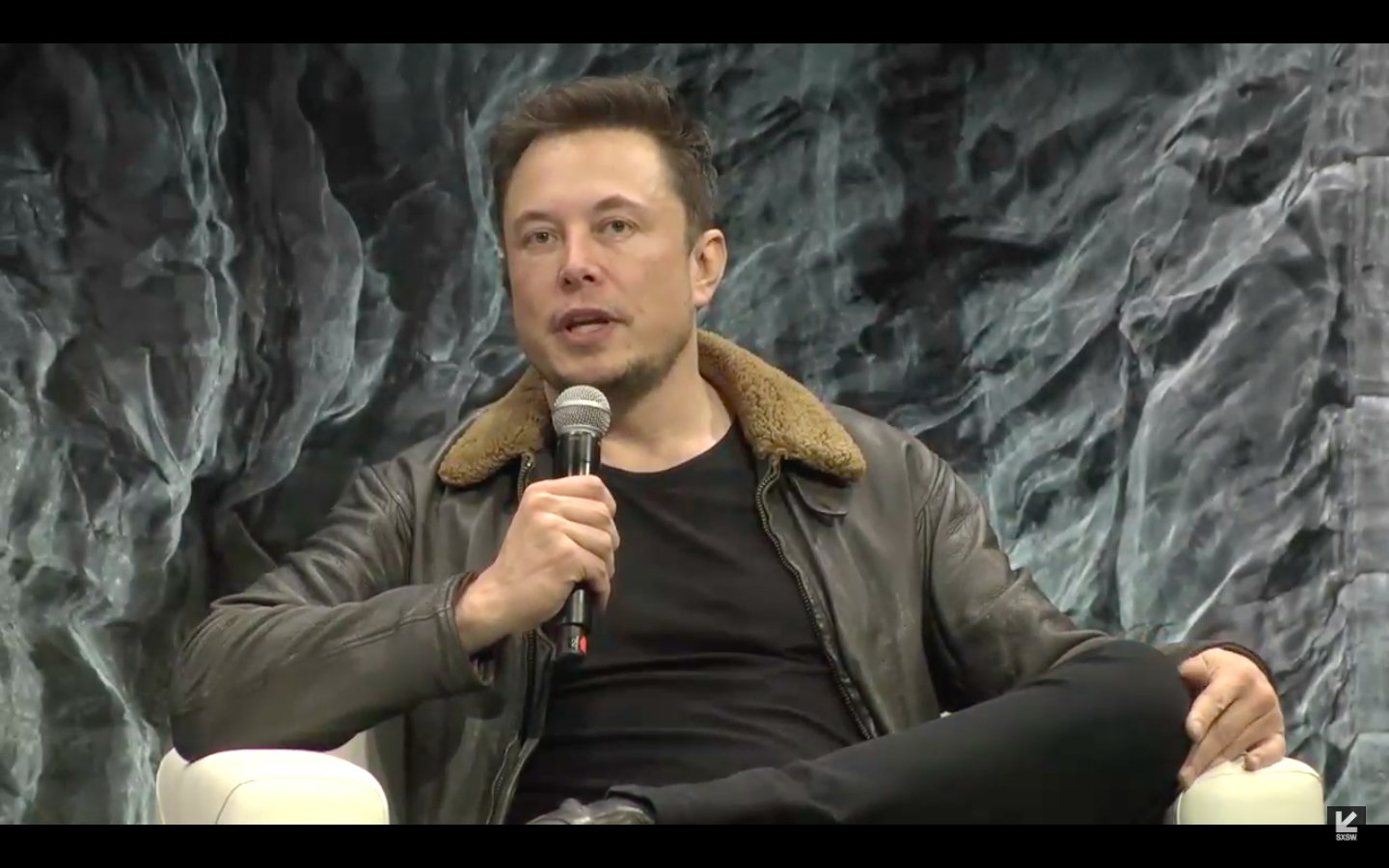 Elon Musk: Mars rocket will fly 'short flights' next year