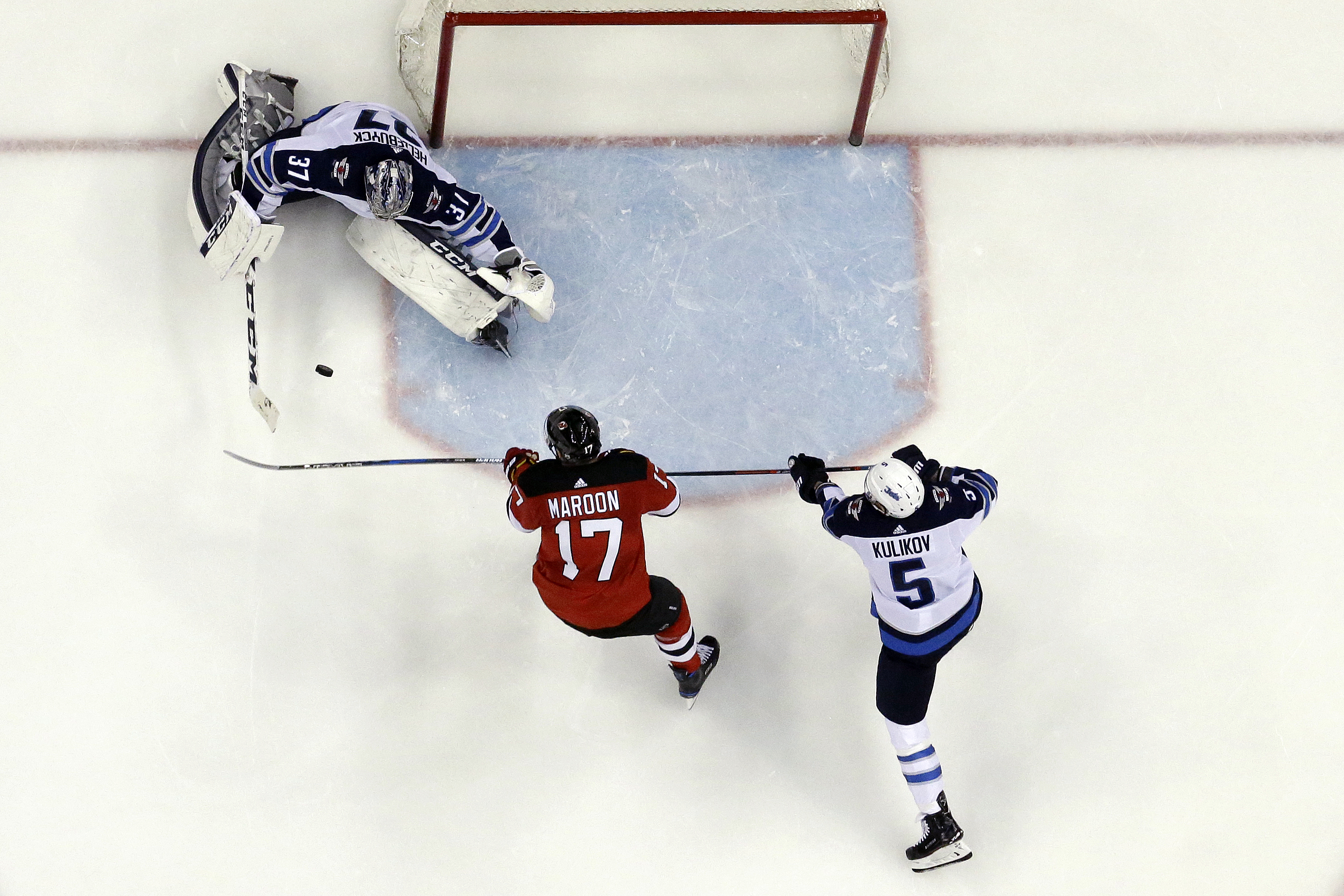 Jets' Scheifele set to miss Central showdown at Predators