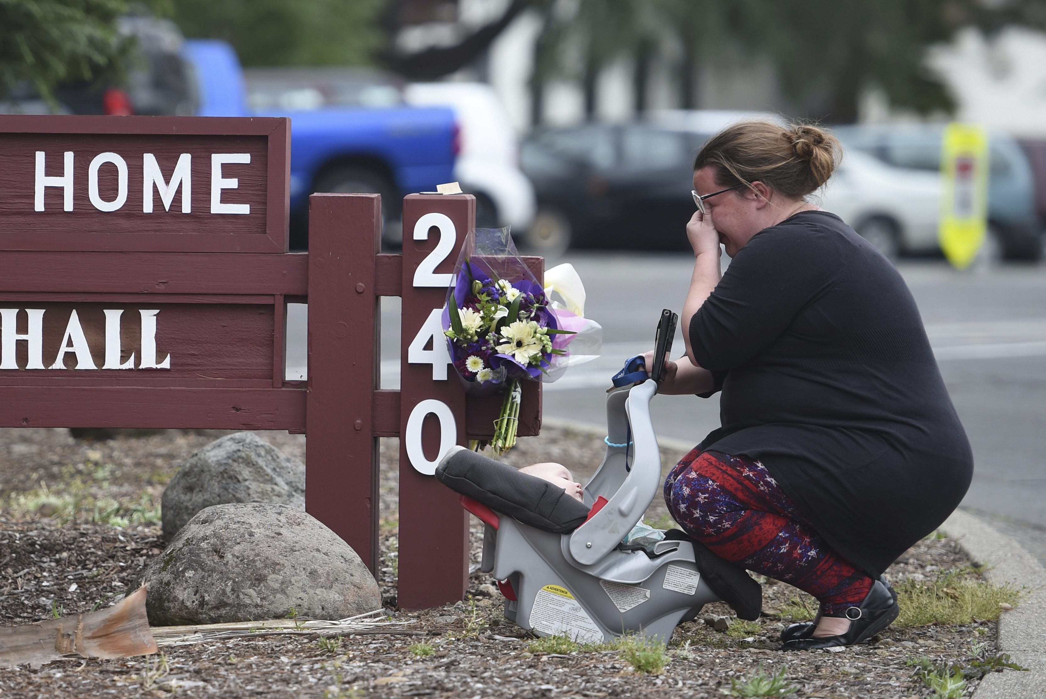 The Latest: Sheriff: No prior reports on vet home shooter