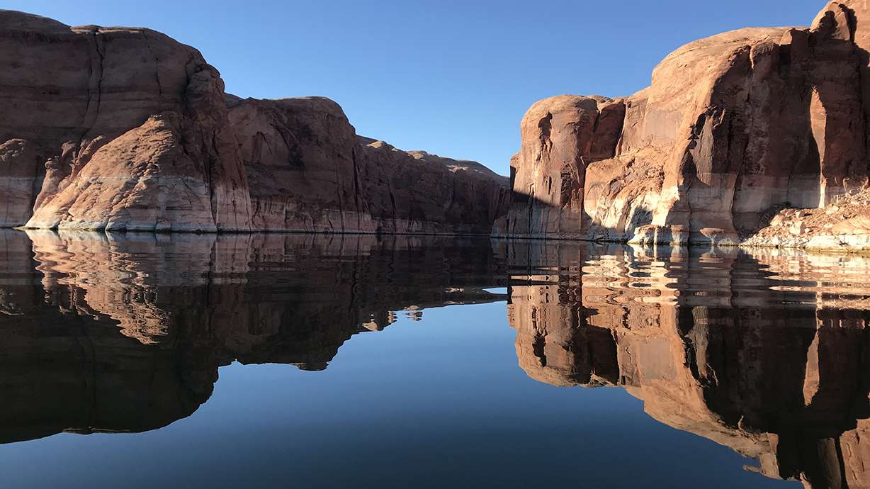 Teen dies in presumed drowning at Lake Powell