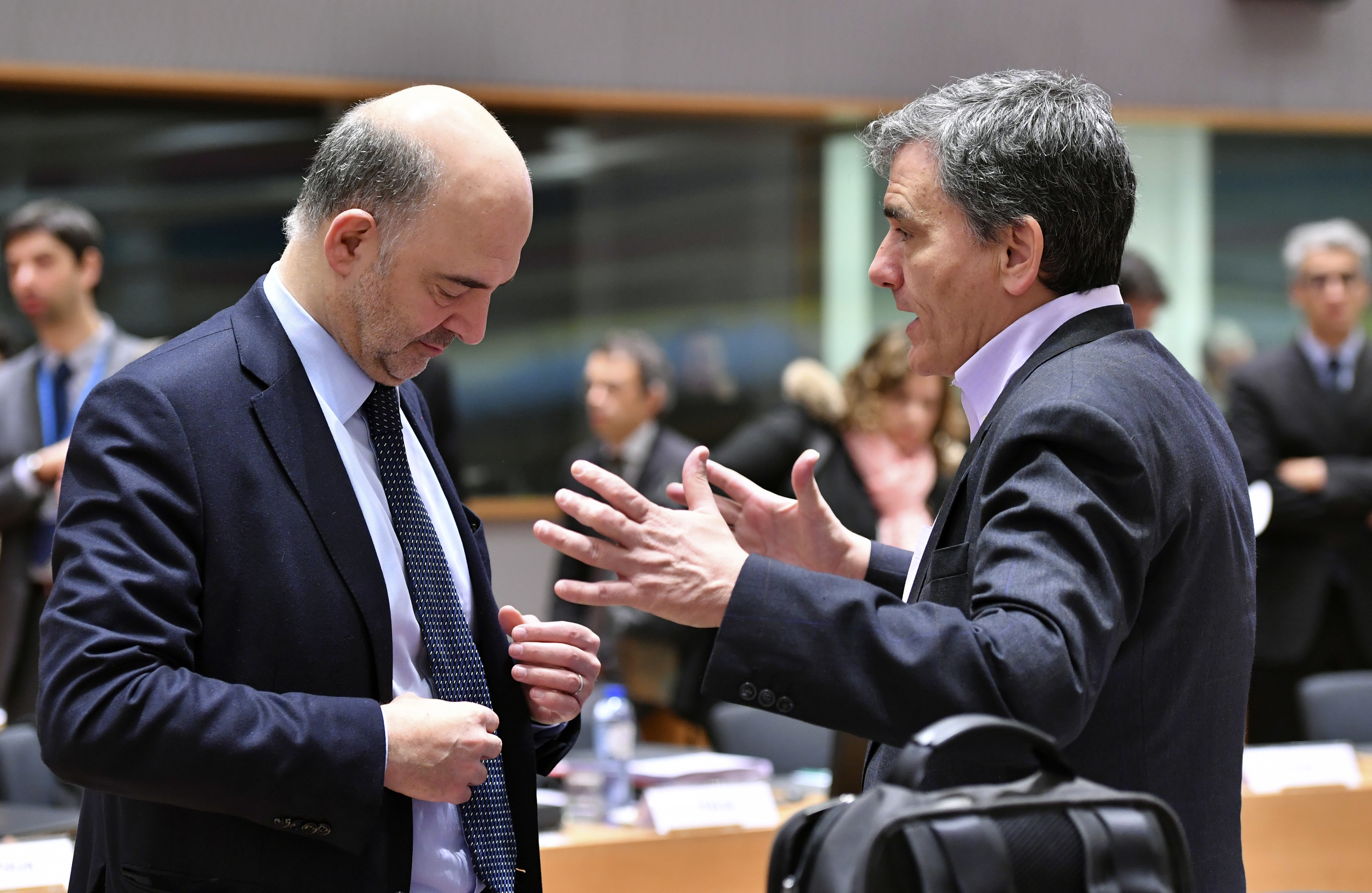 Clashes break out in Greece over foreclosures