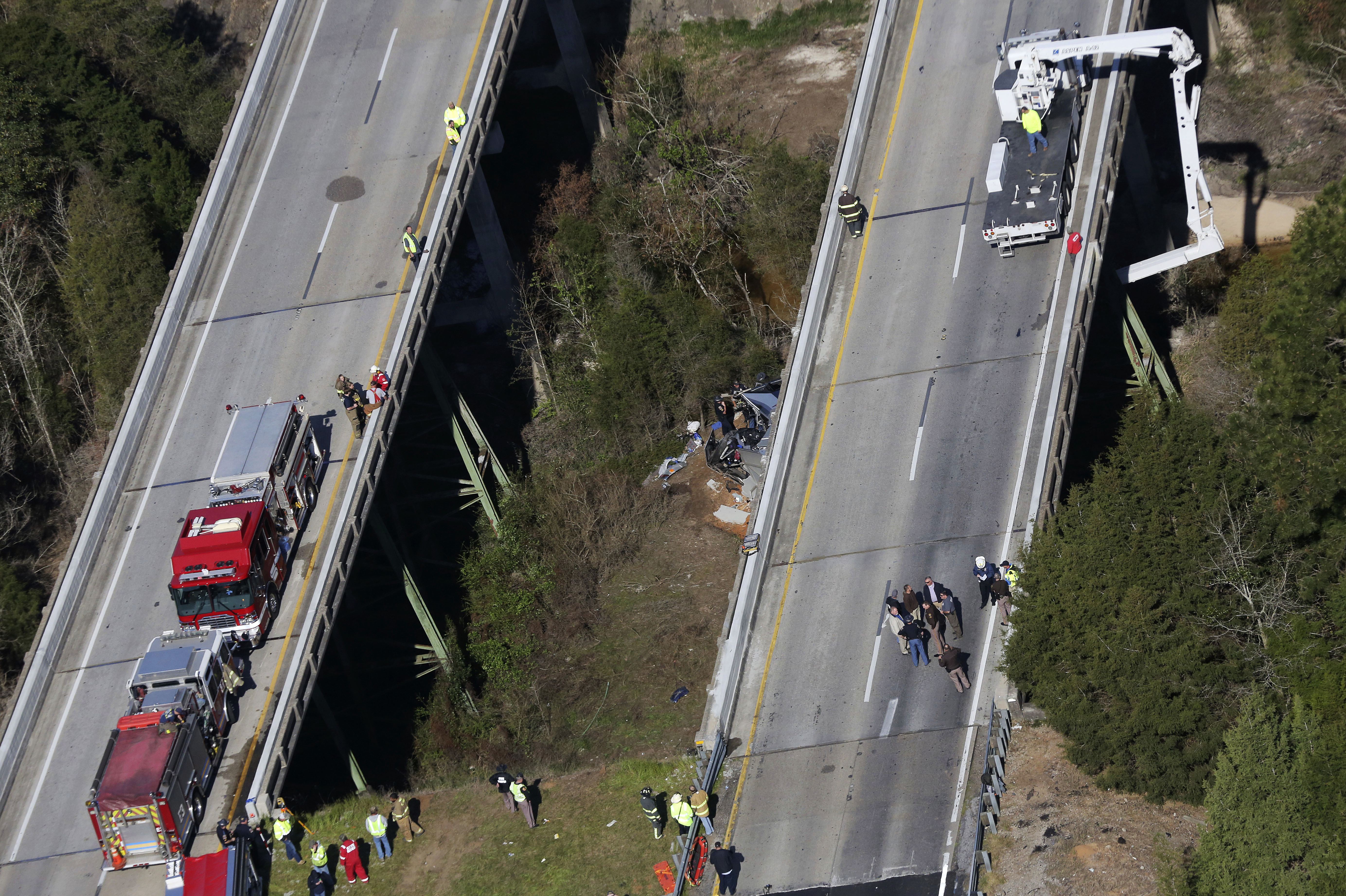 At least 9 still hospitalized after deadly bus crash