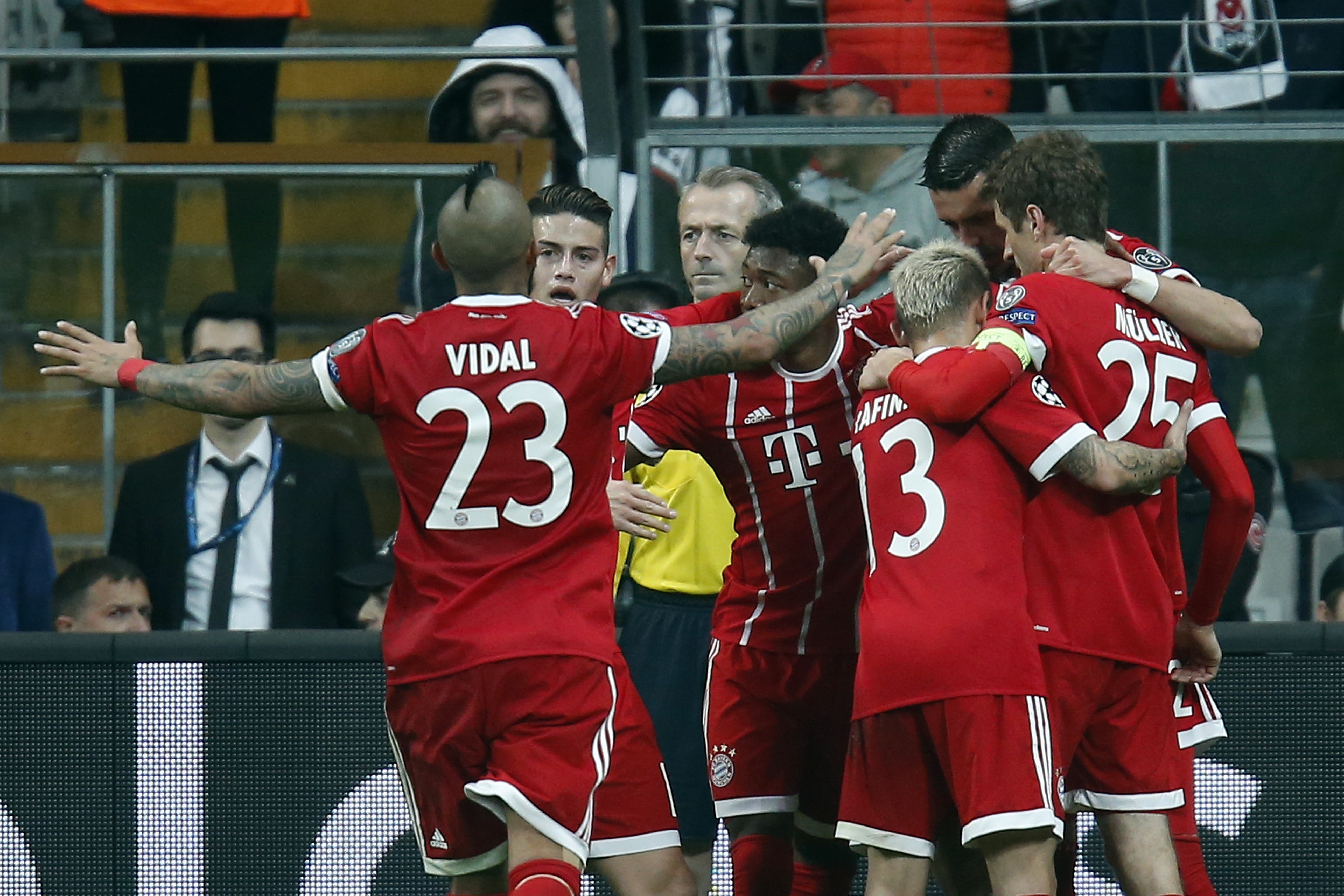 Bayern beats Besiktas 3-1 to reach Champions League quarters