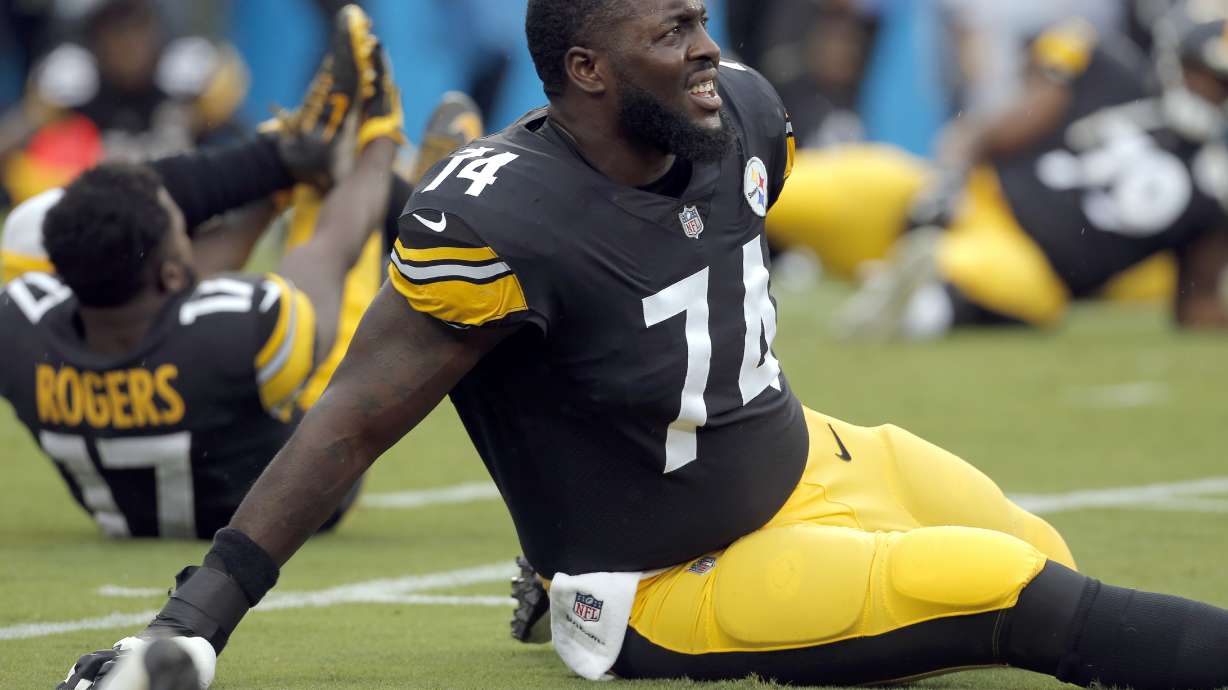 Browns start fresh with flurry of trades, free agent deals