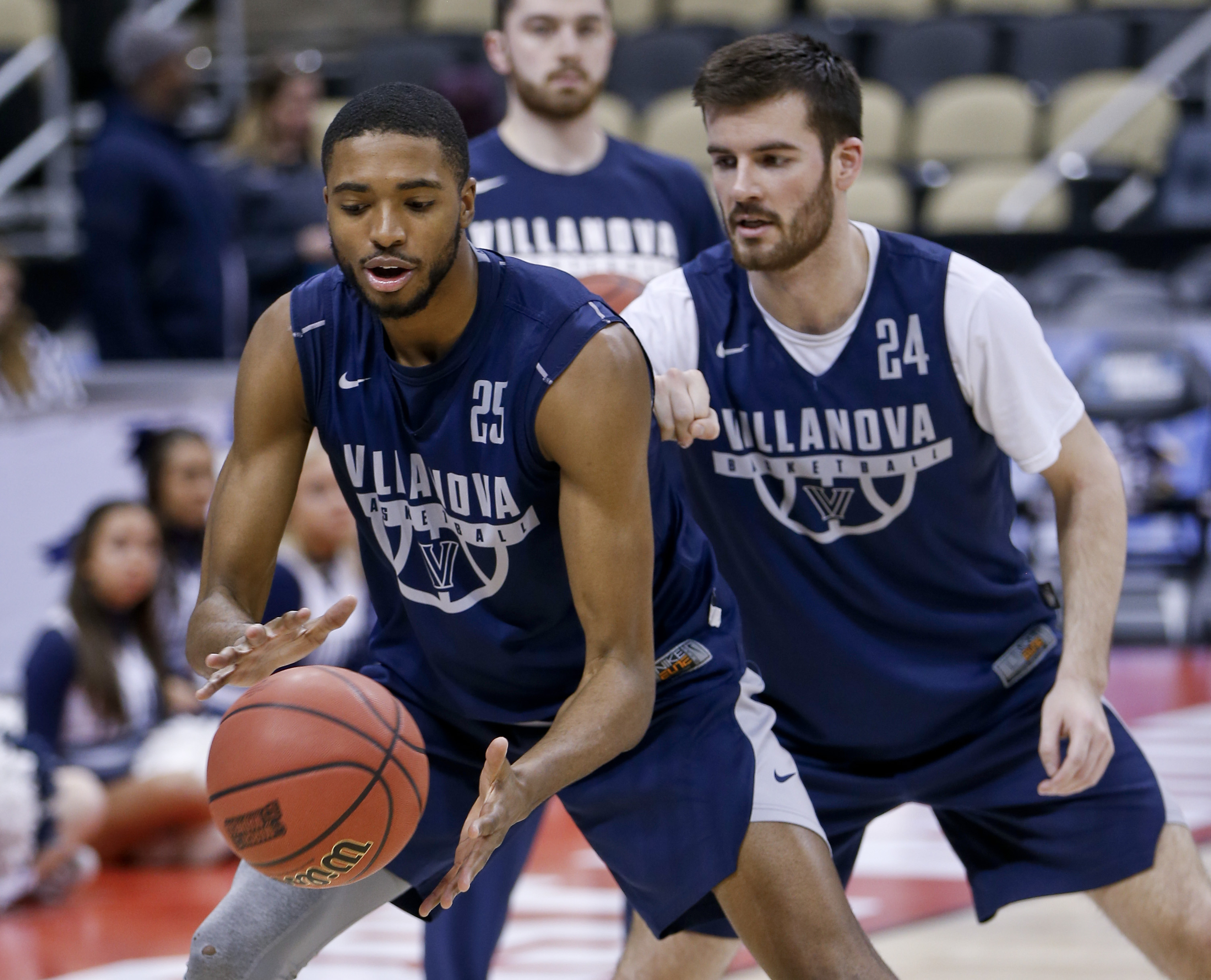 Villanova tries to avoid another upset on opening weekend