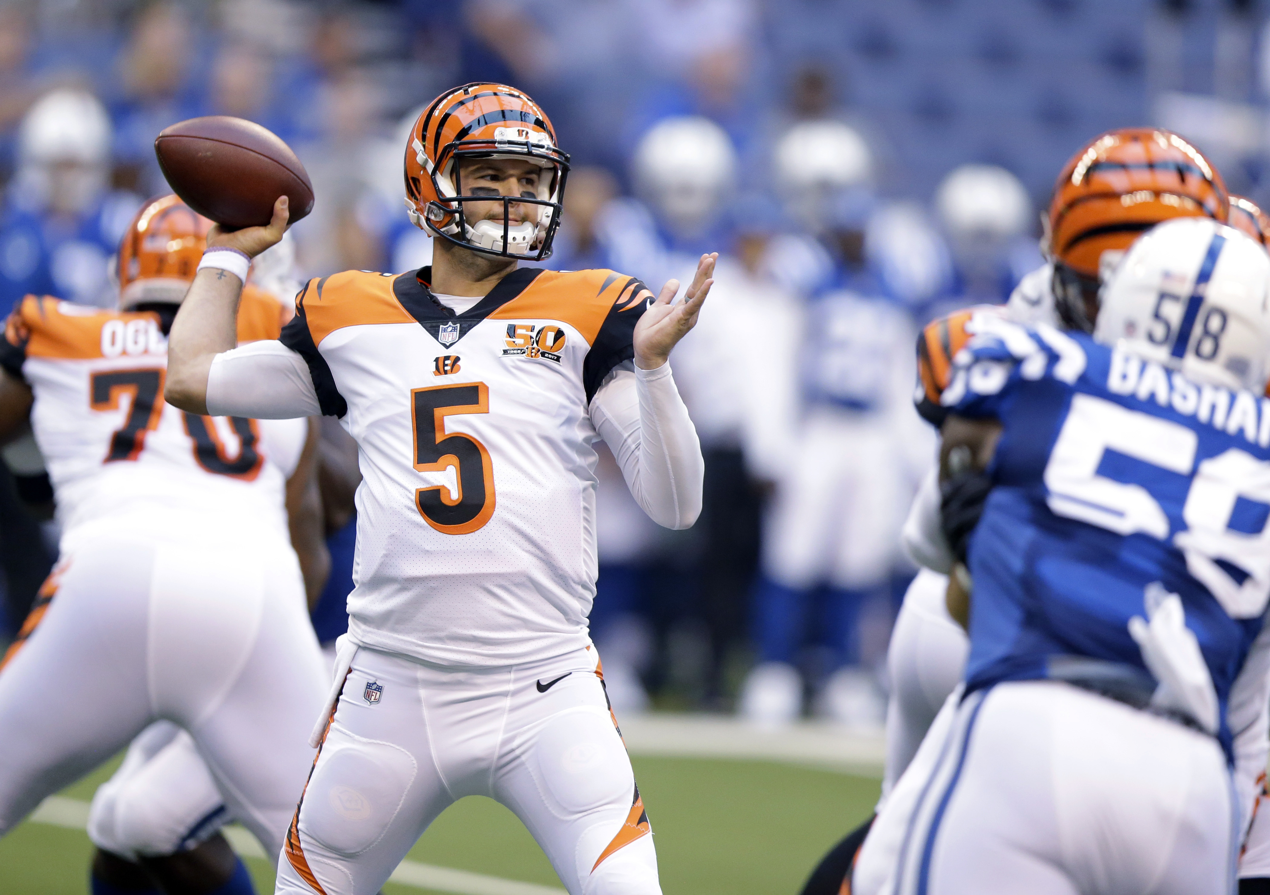 QB AJ McCarron agrees to sign 2-year contract with Bills