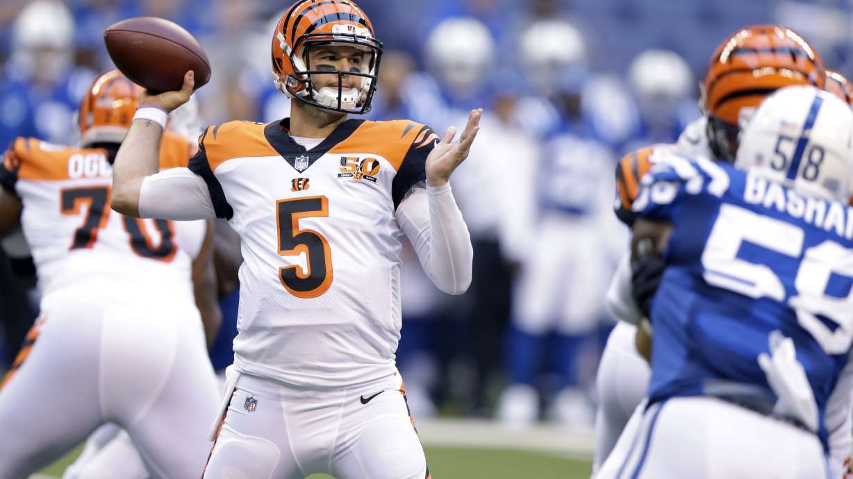 QB AJ McCarron agrees to sign 2-year contract with Bills