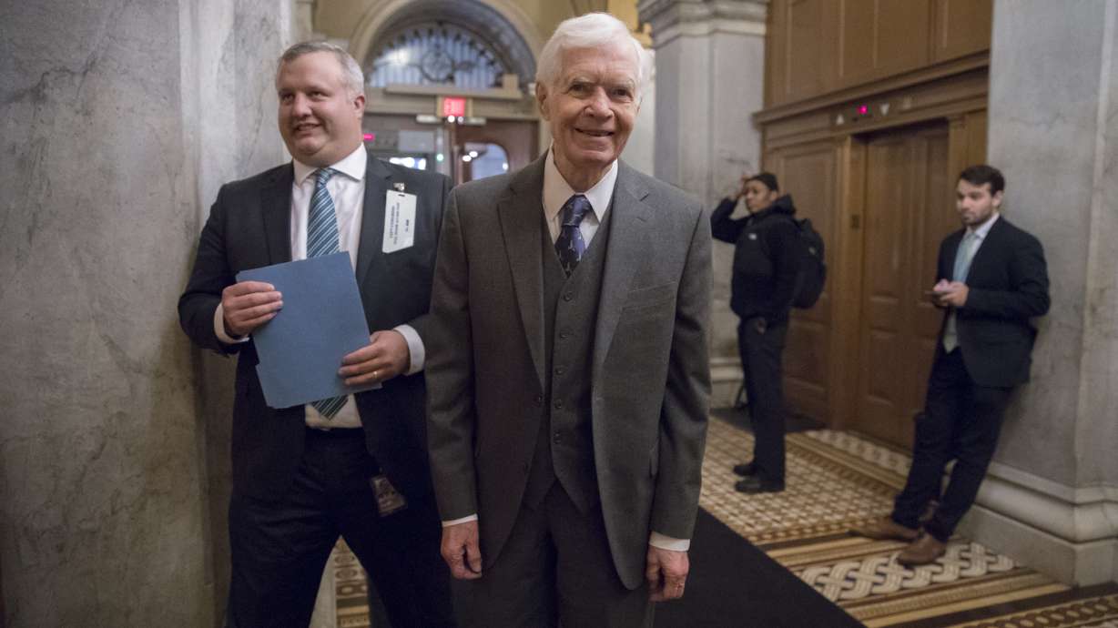 With 2 US Senate races, Mississippi lawmaker switches pick