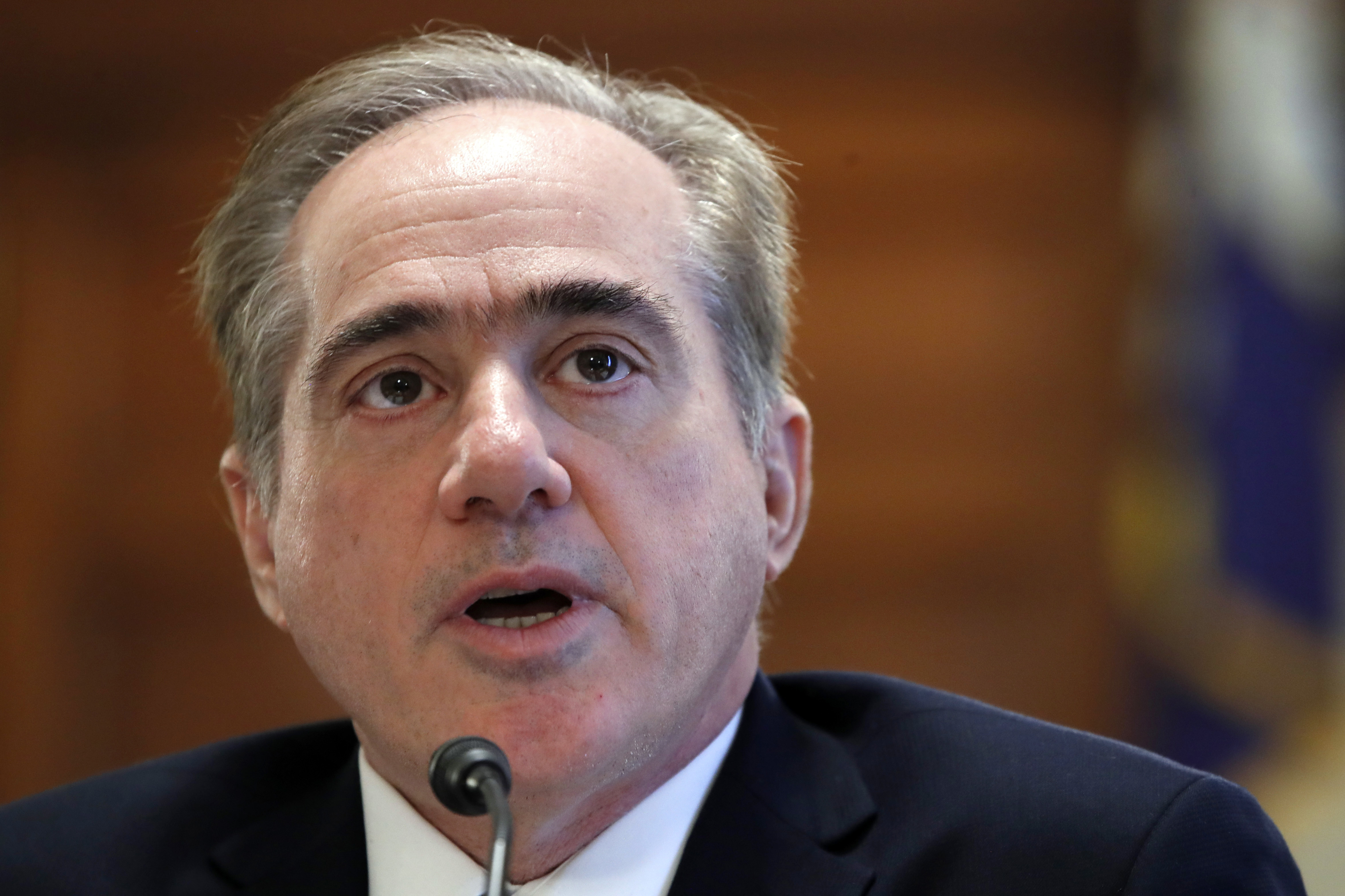 Veterans chief Shulkin says he has no intention of quitting