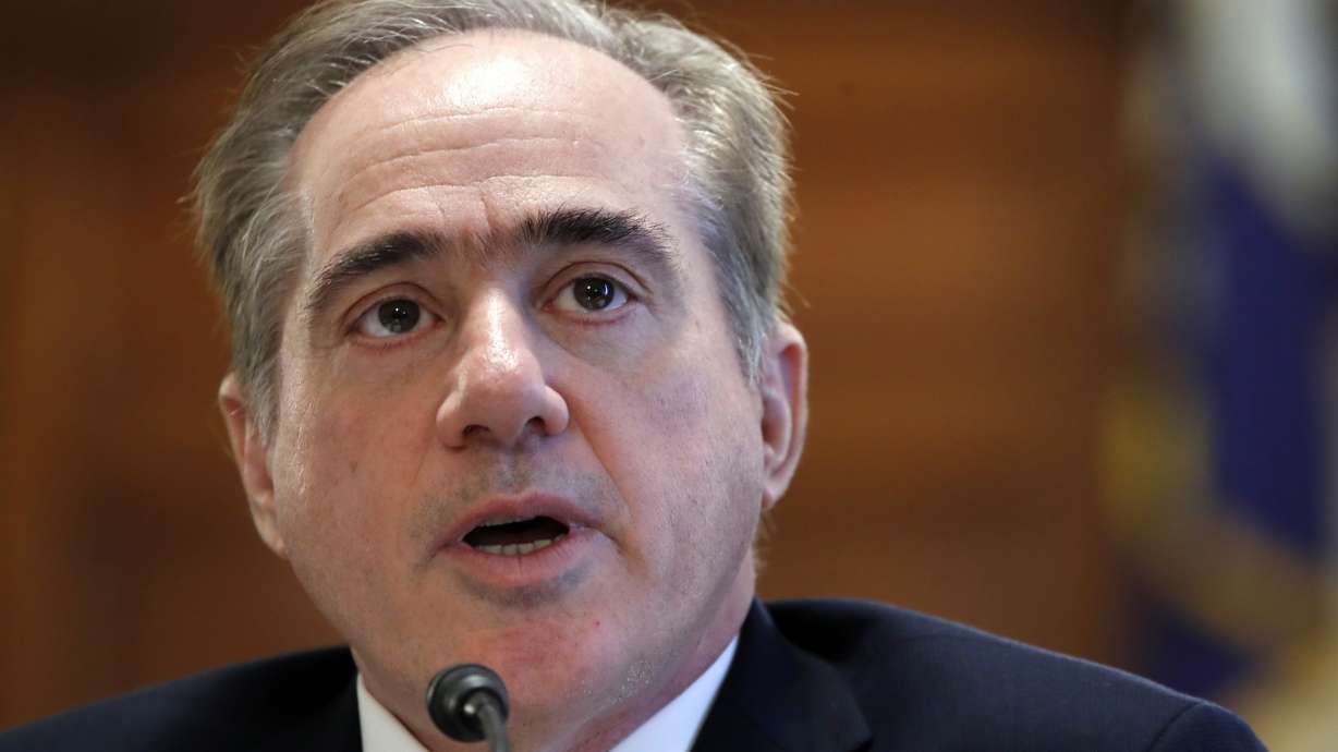 Veterans chief Shulkin says he has no intention of quitting