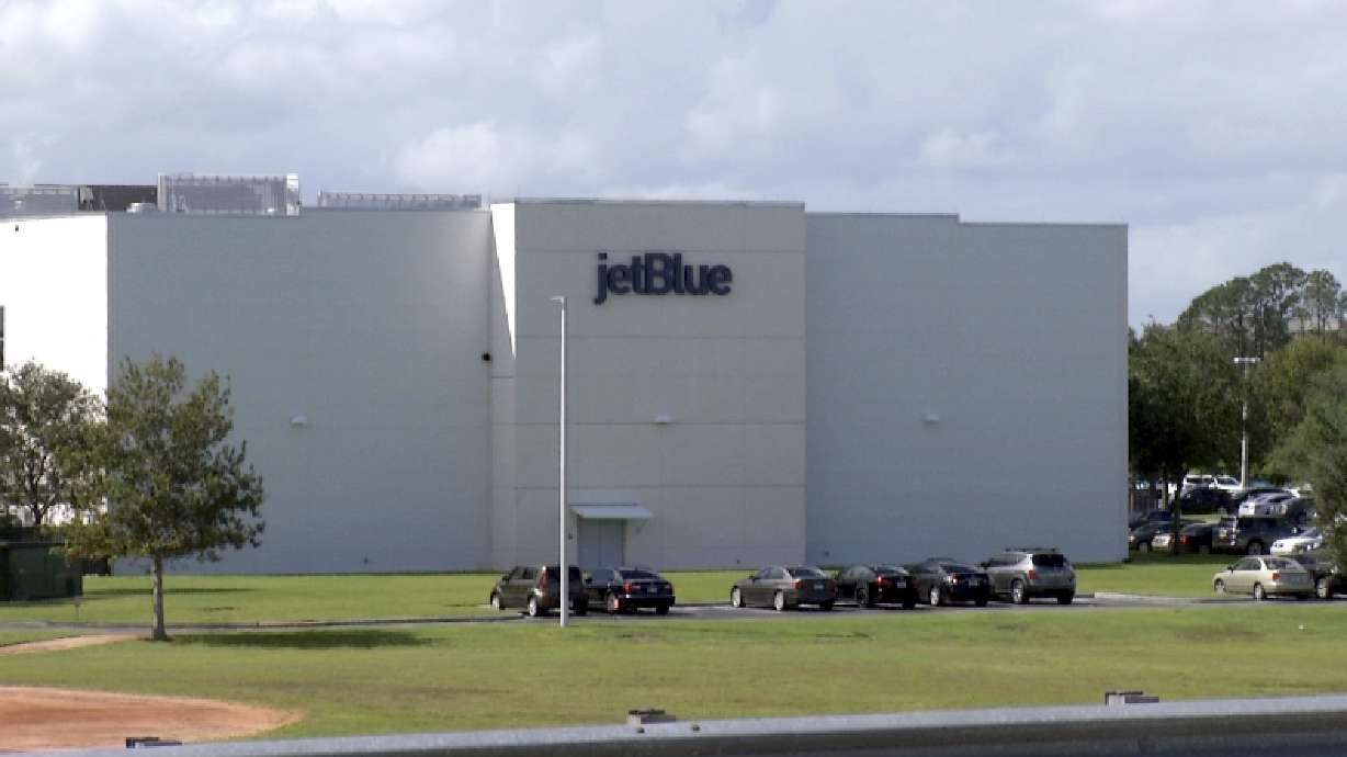 Surge in airline hiring boosts interest in aspiring pilots