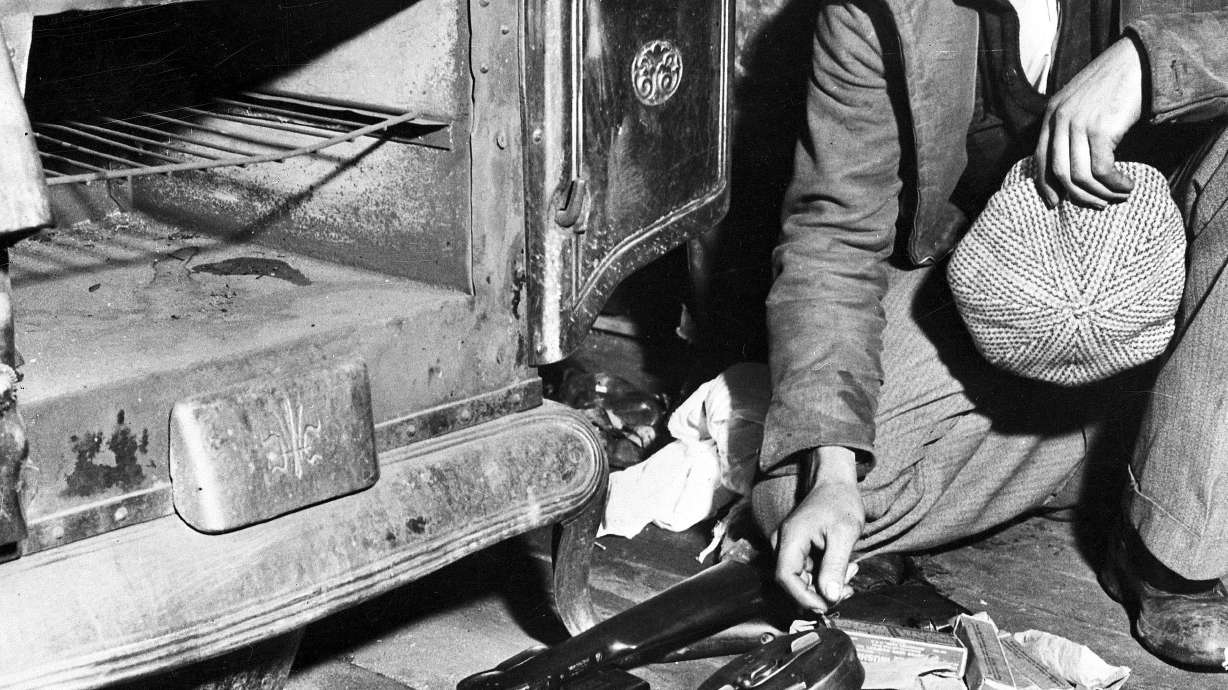 Echoes of Al Capone heard in today's gun-control debate