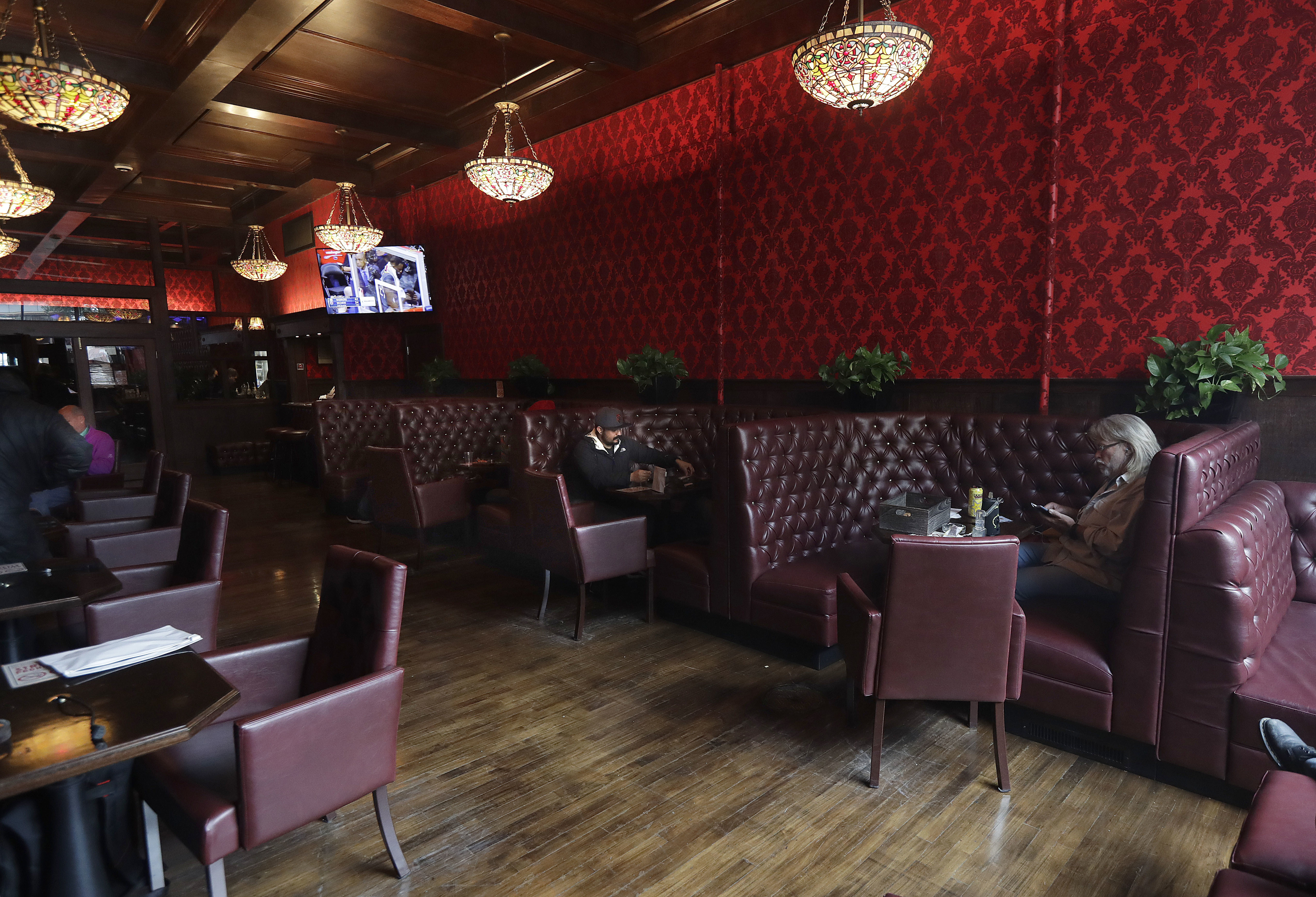 Pot tourists can smoke it where they buy it in San Francisco