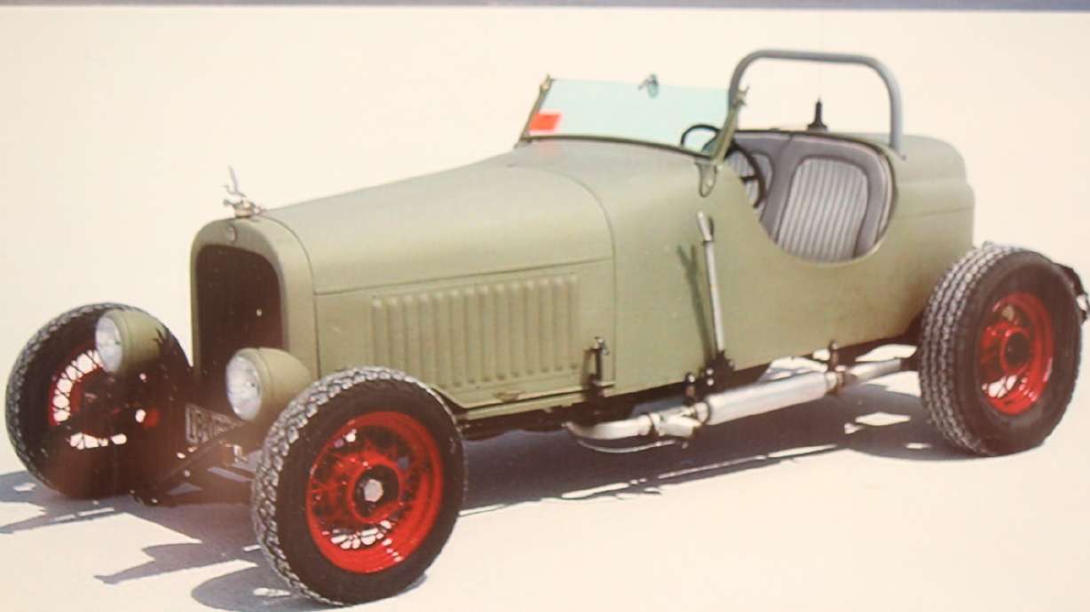 Local man loses arm in accident, continues love of restoring cars