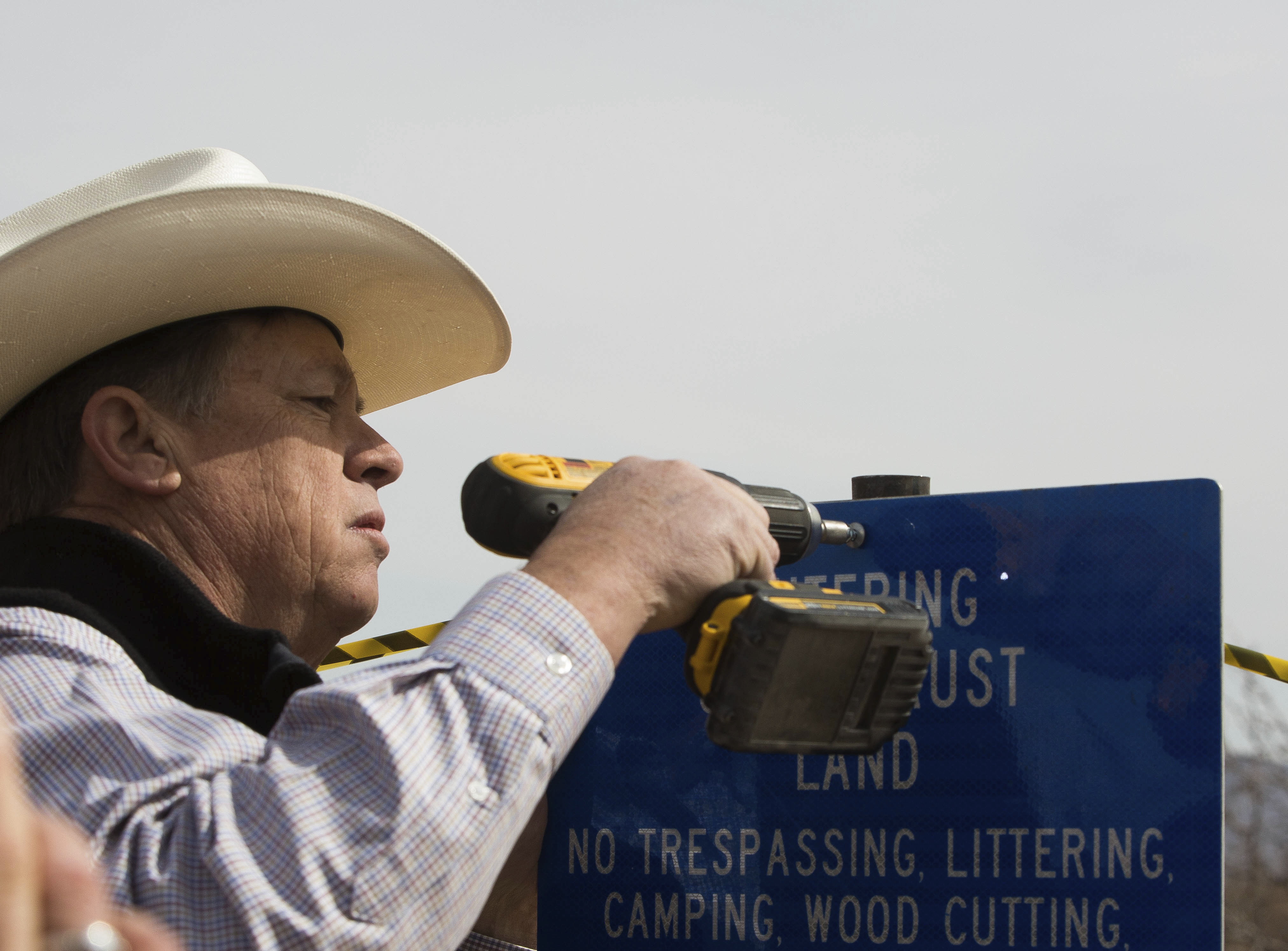 US reviews New Mexico land boss' concerns on border access
