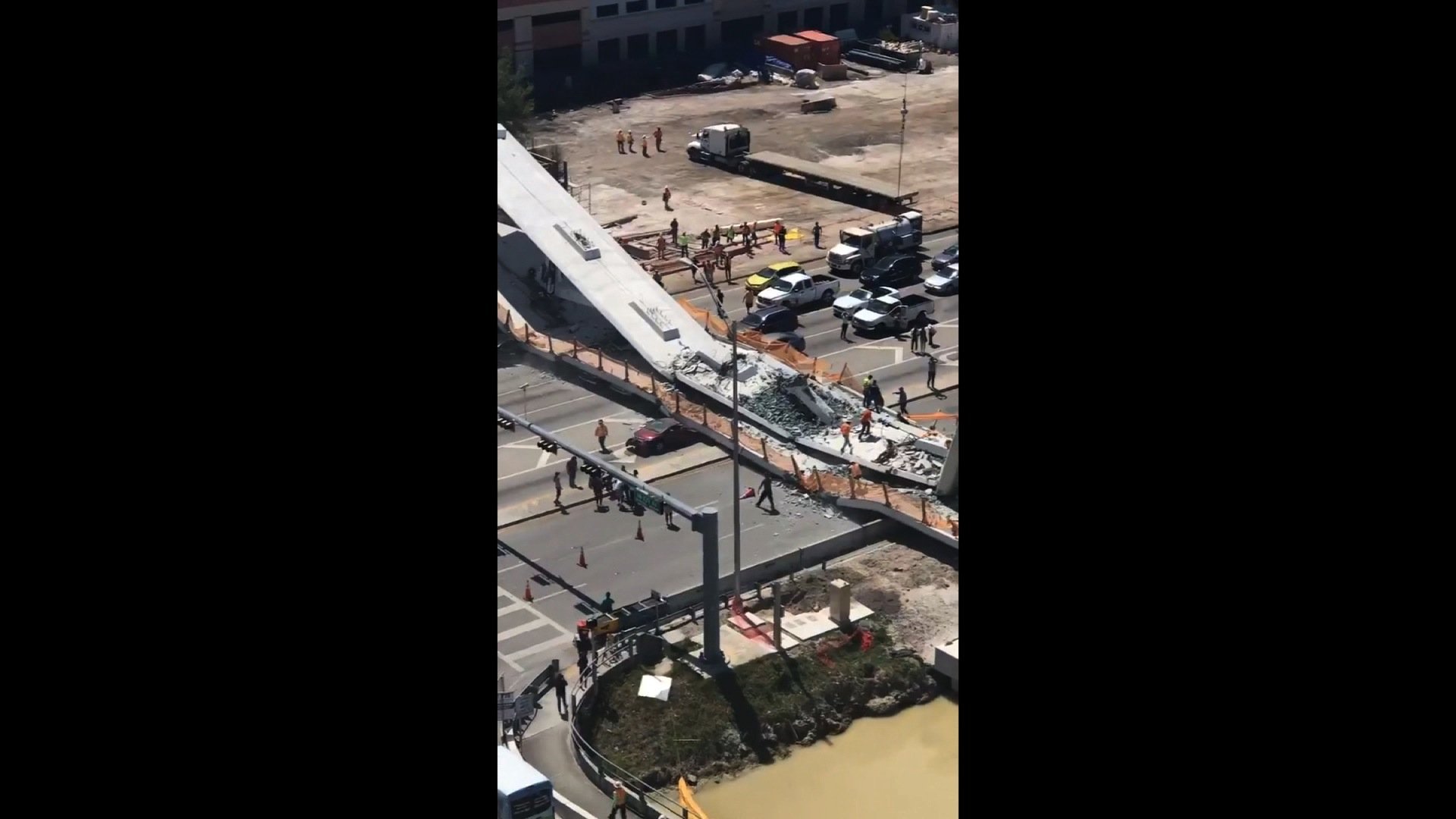 A pedestrian bridge collapsed at Florida International University in Miami on Thursday. (Photo: @TaionaBlunt, Twitter via CNN)