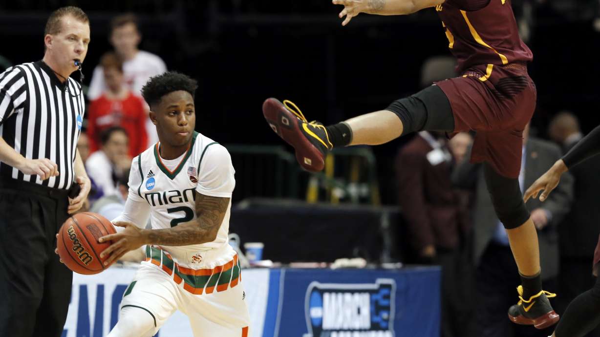 Buzzer-beater lifts Loyola-Chicago over Miami in NCAA return