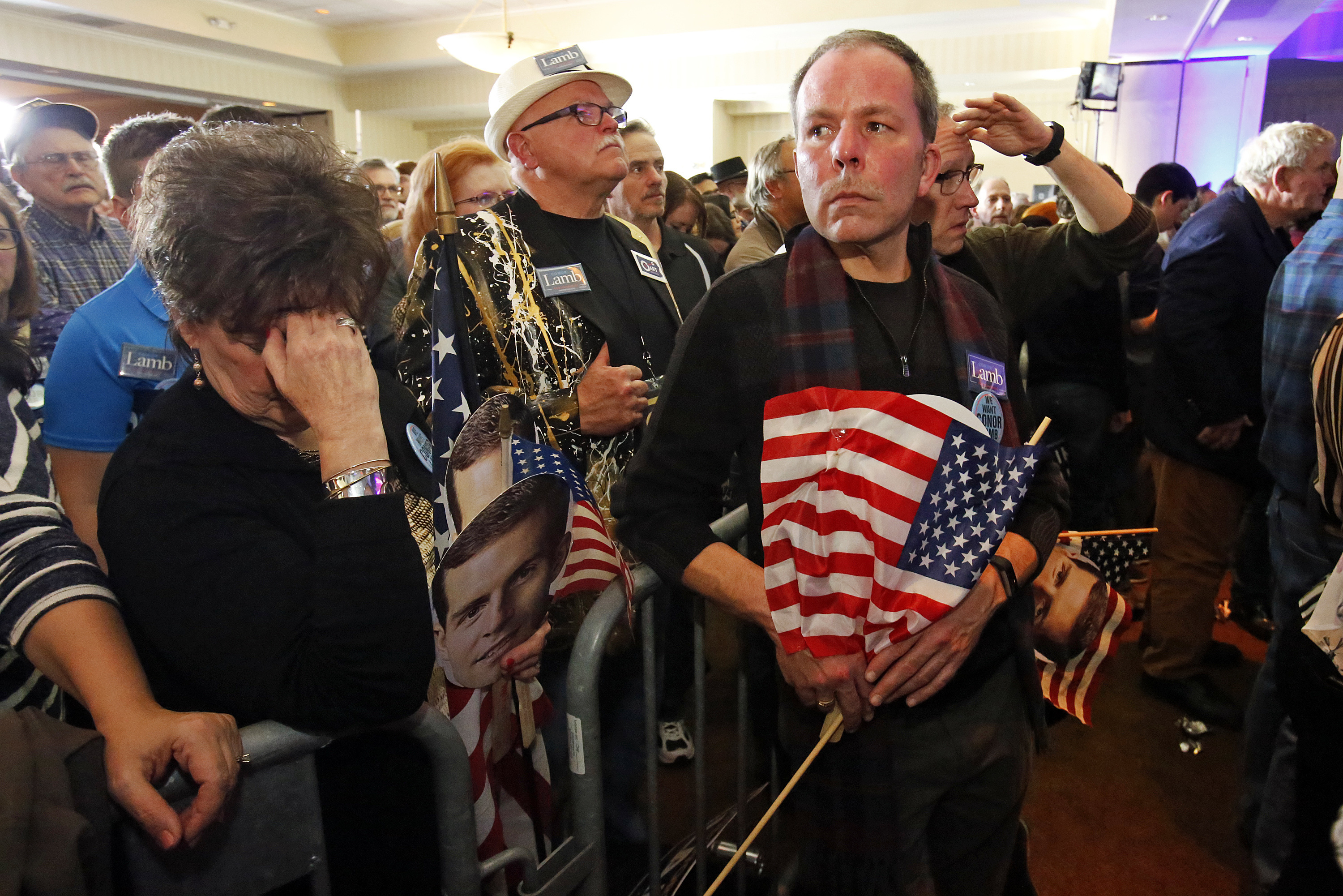 Democrats' midterm choices: Liberals, moderates, both?