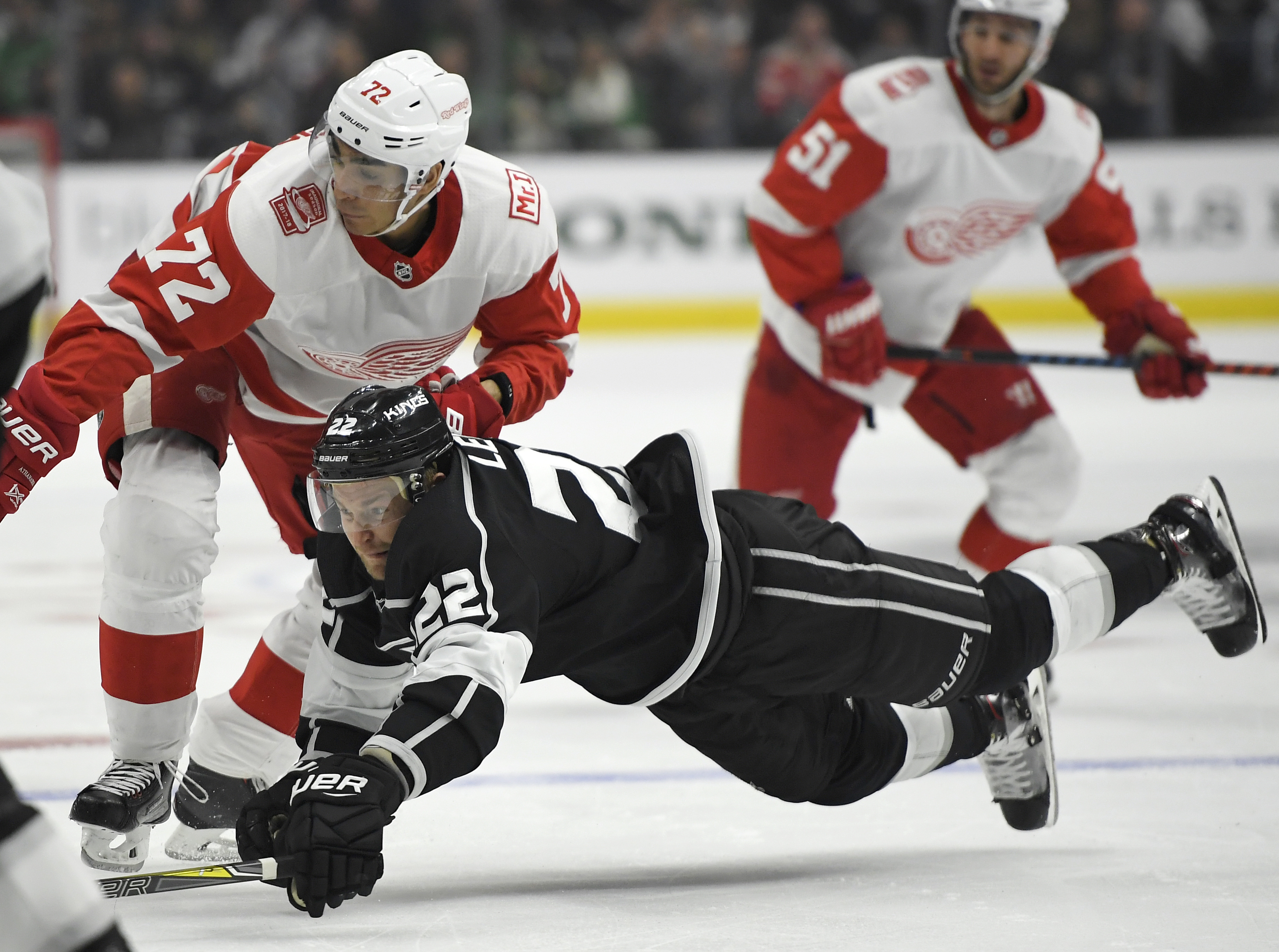 Kopitar and Kings hand Red Wings 8th straight loss, 4-1