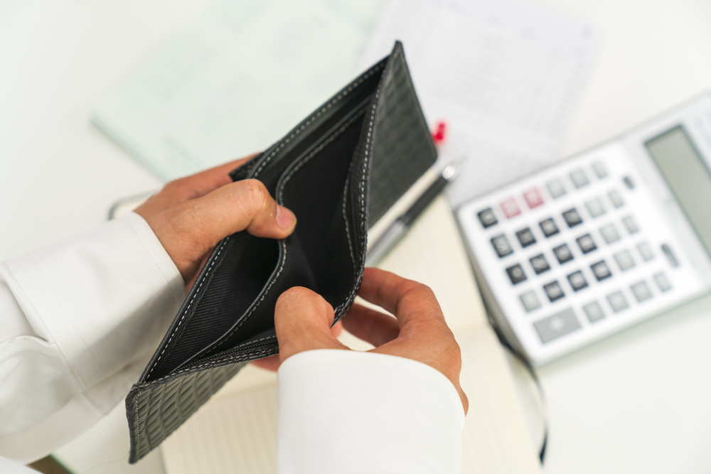 5 famous people whose bad financial decisions cost them their fortunes