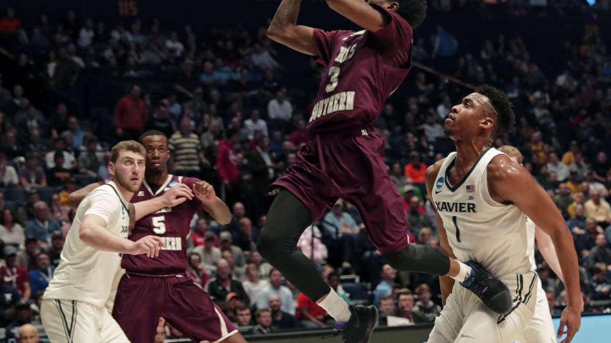 Top-seeded Xavier easily handles Texas Southern 102-83