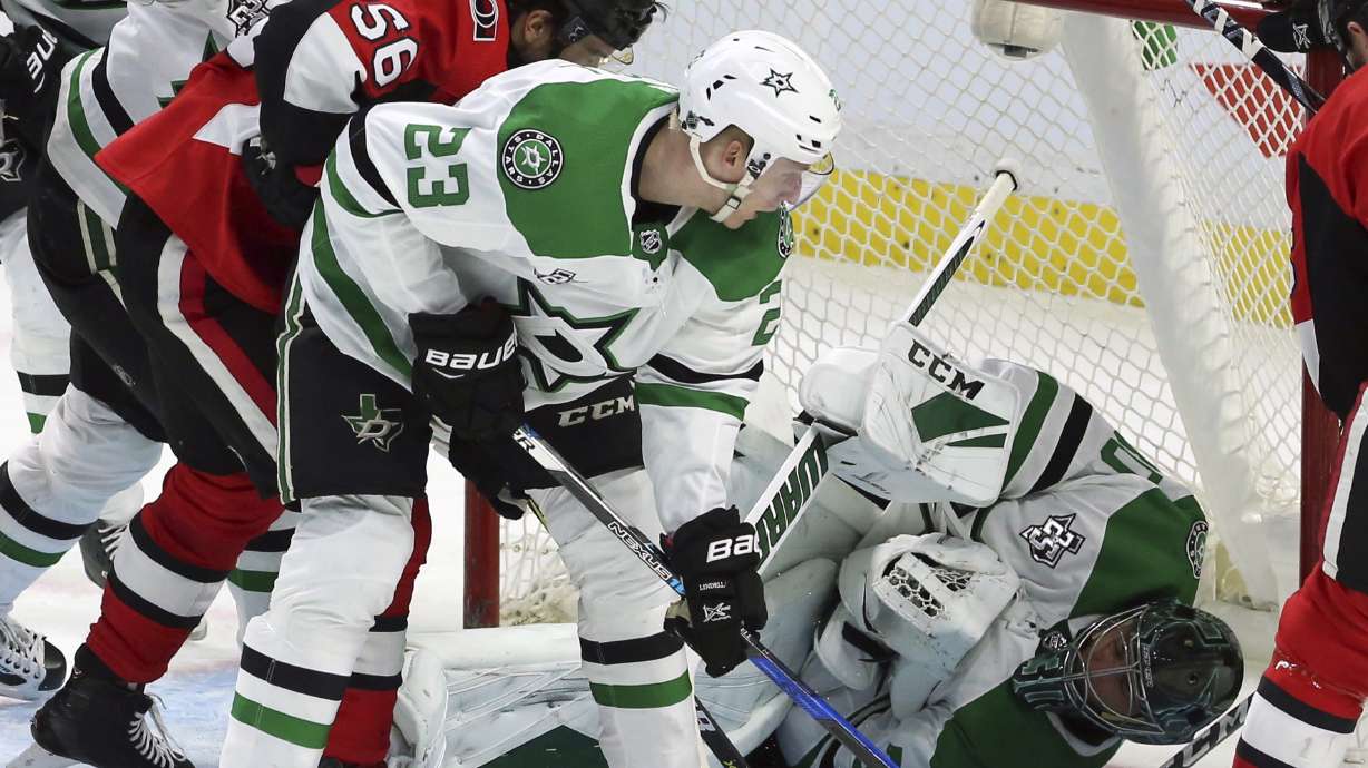 Hoffman scores in OT, Senators edge Stars 3-2 for 3rd in row