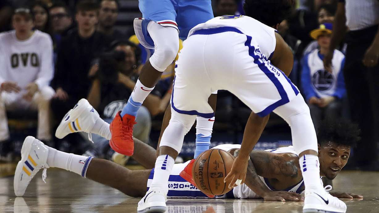 Injured Warriors play short, don't have enough against Kings