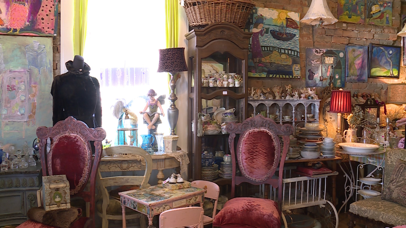 Mike and Debbie Schramer's shop is filled with antiques, and many items have been refurbished and given an artistic flair. (March 13, 2018) (Photo: Ray Boone, KSL TV)