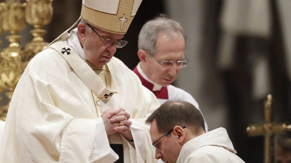 Pope tells 3 new bishops: no politicking, no high society