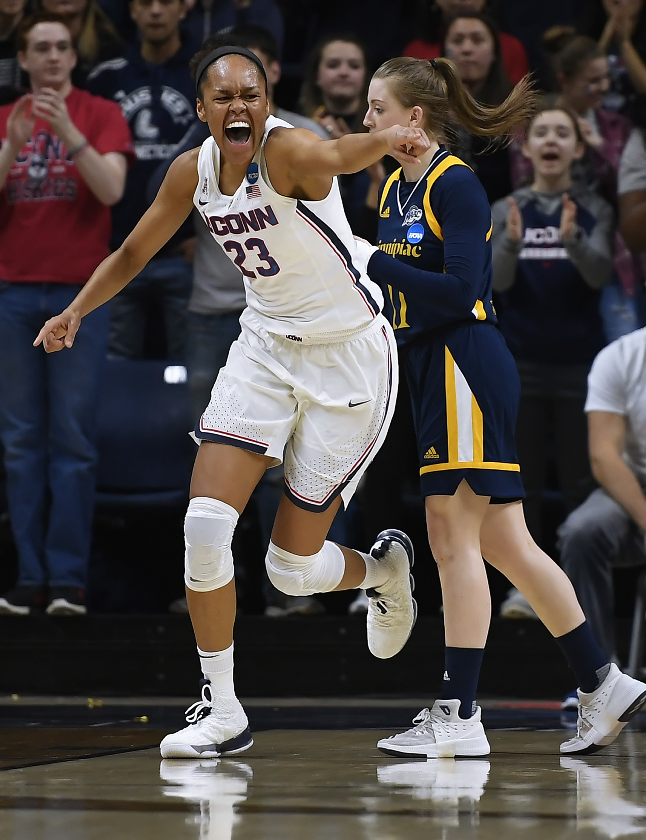 UConn beats Quinnipiac, reaches 25th straight Sweet 16