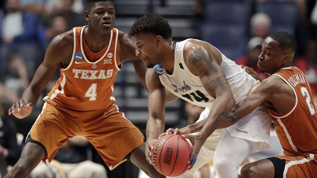 Texas freshman Mo Bamba leaving school for NBA draft