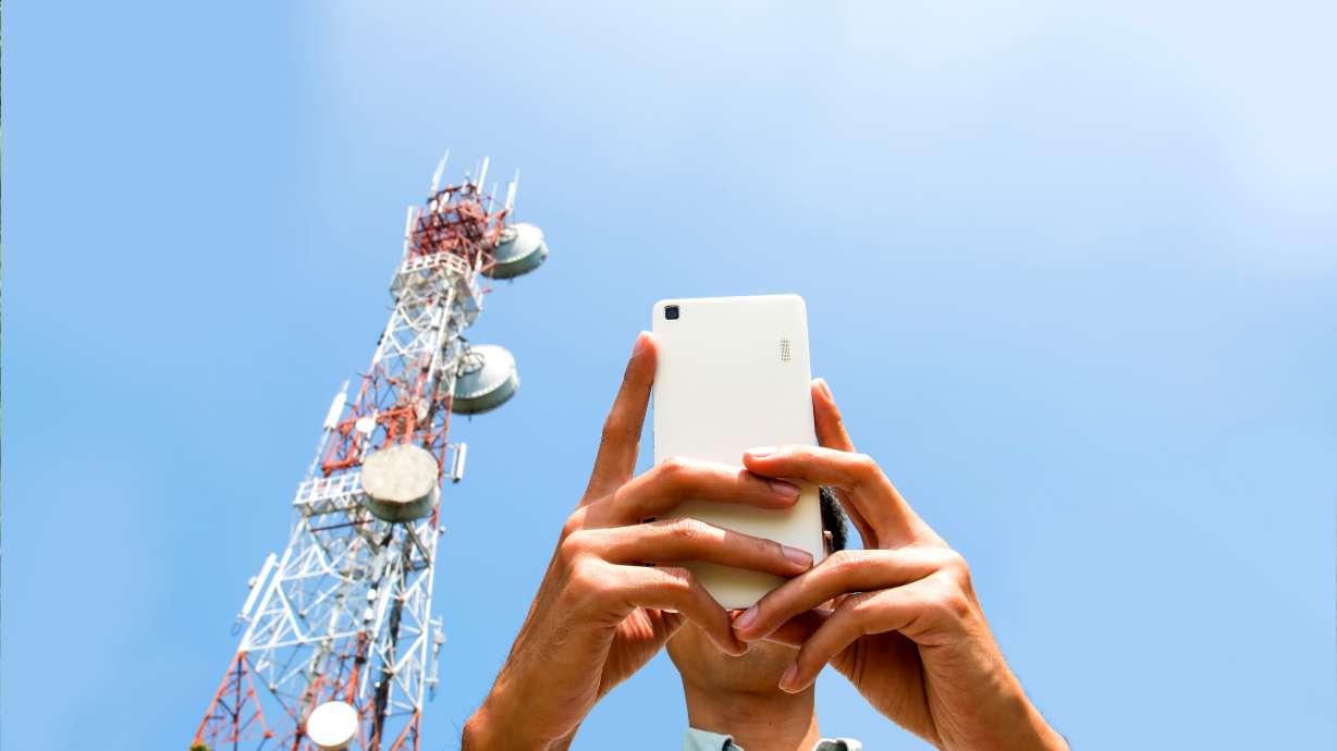 10 ways to boost your cell signal