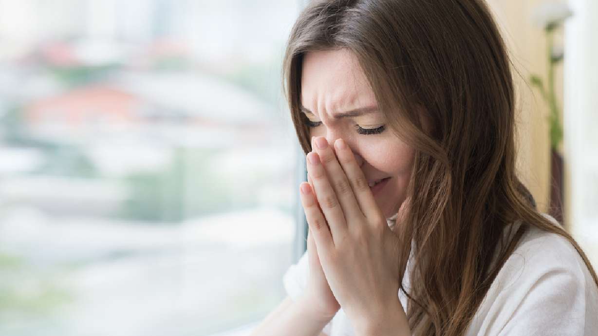 From dry air to inversion, winter allergies in Utah can be intense and inconvenient. Discover causes, symptoms and relief tips to breathe easier this season.