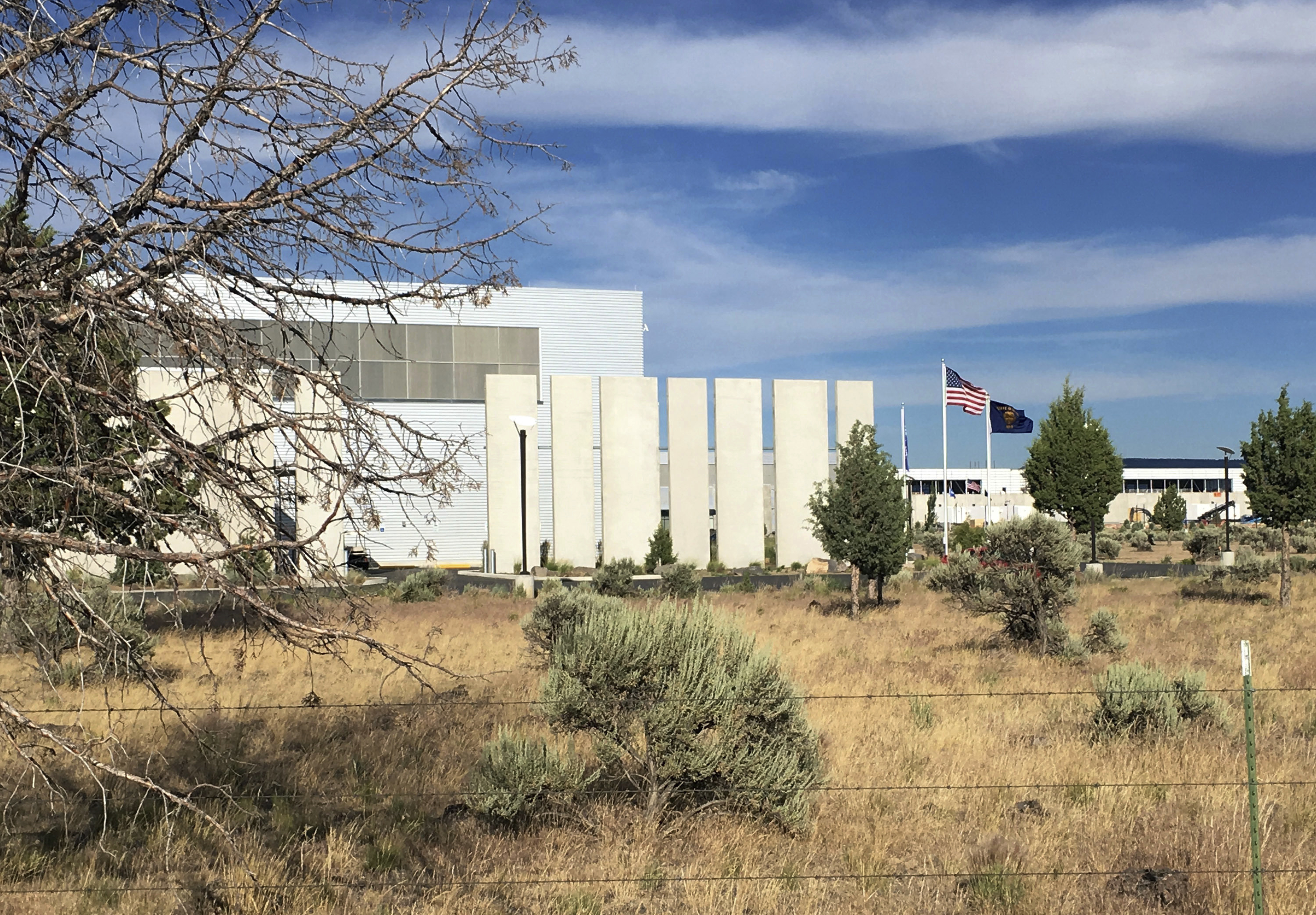 Facebook ads apologize for Cambridge Analytica scandal