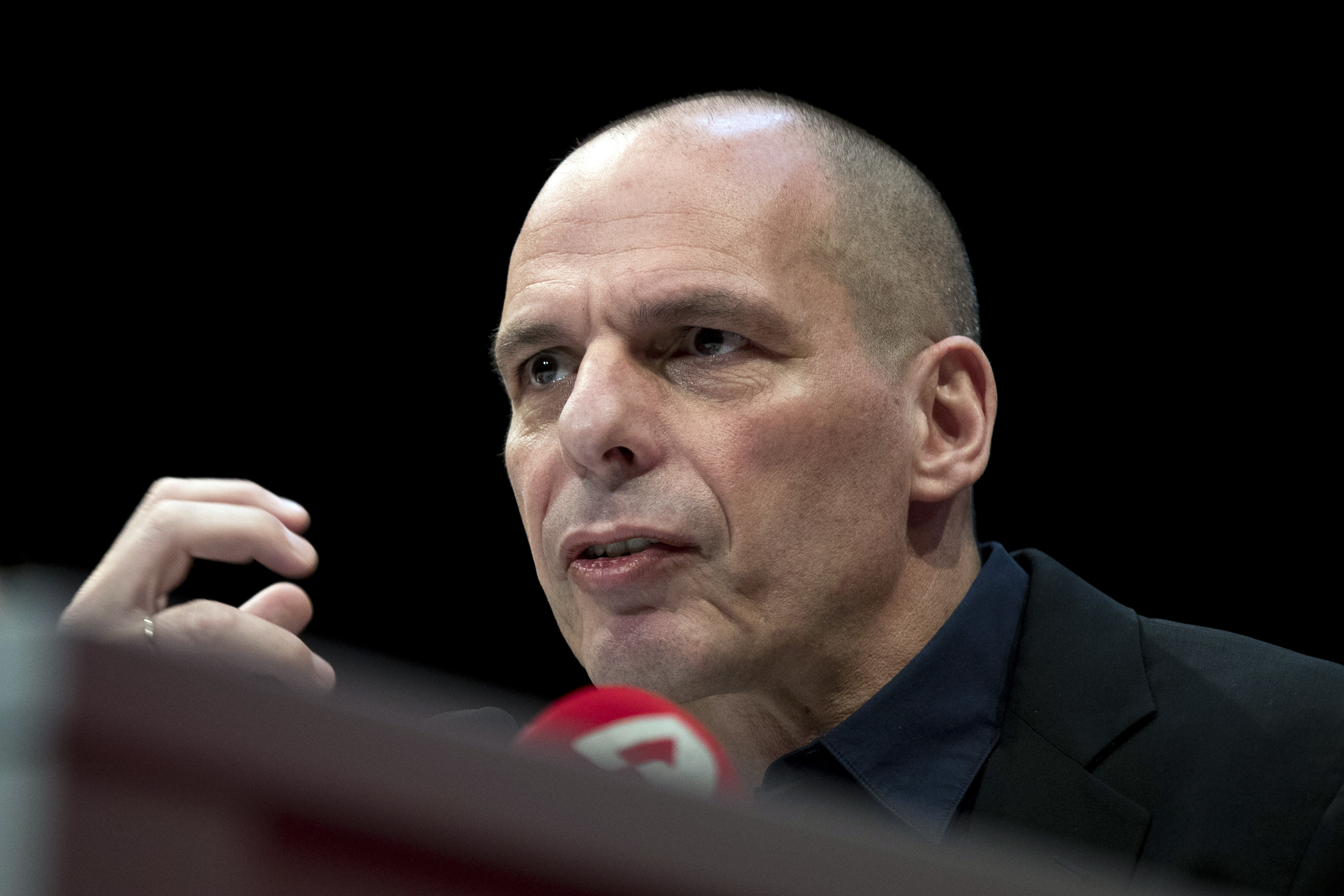 Greece ex-finance minister Varoufakis launches new party