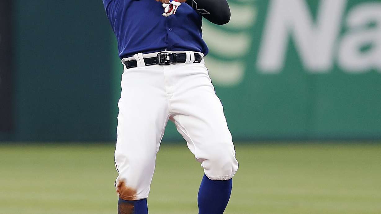 Fister solid in final spring tuneup for Rangers vs Reds