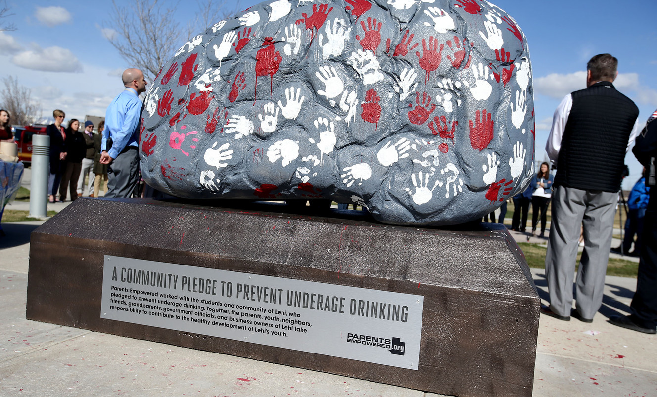 A giant brain sculpture covered in students' handprints is pictured at Willow Creek Middle School in Lehi on Thursday, March 29, 2018. Students placed their handprints on the sculpture signifying their individual commitment to stay alcohol-free. (Photo: Laura Seitz, KSL)