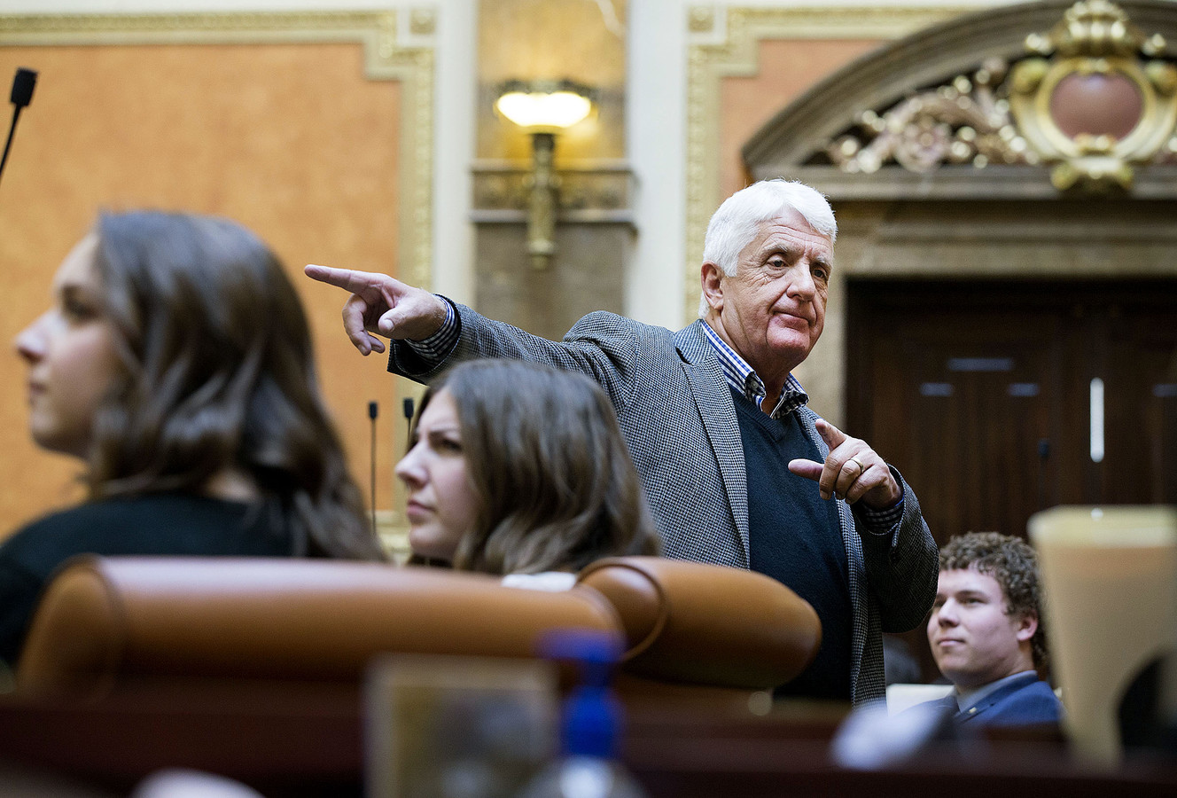 Rep. Bishop reverts to teacher role at his education conference for Utah students