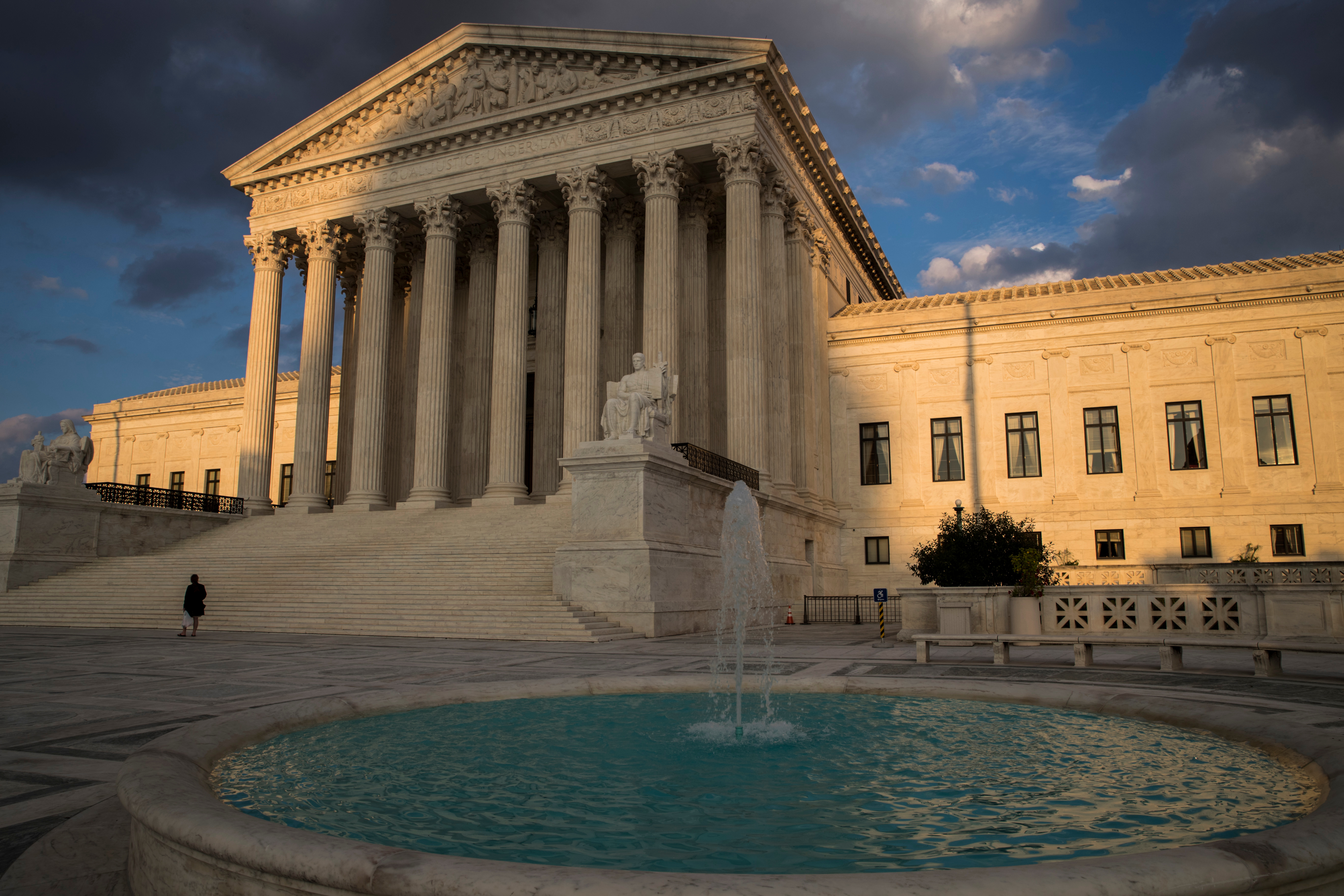 Drug companies want Supreme Court to take eye drop dispute