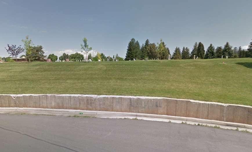 Smithfield man found dead in wrecked car at city cemetery