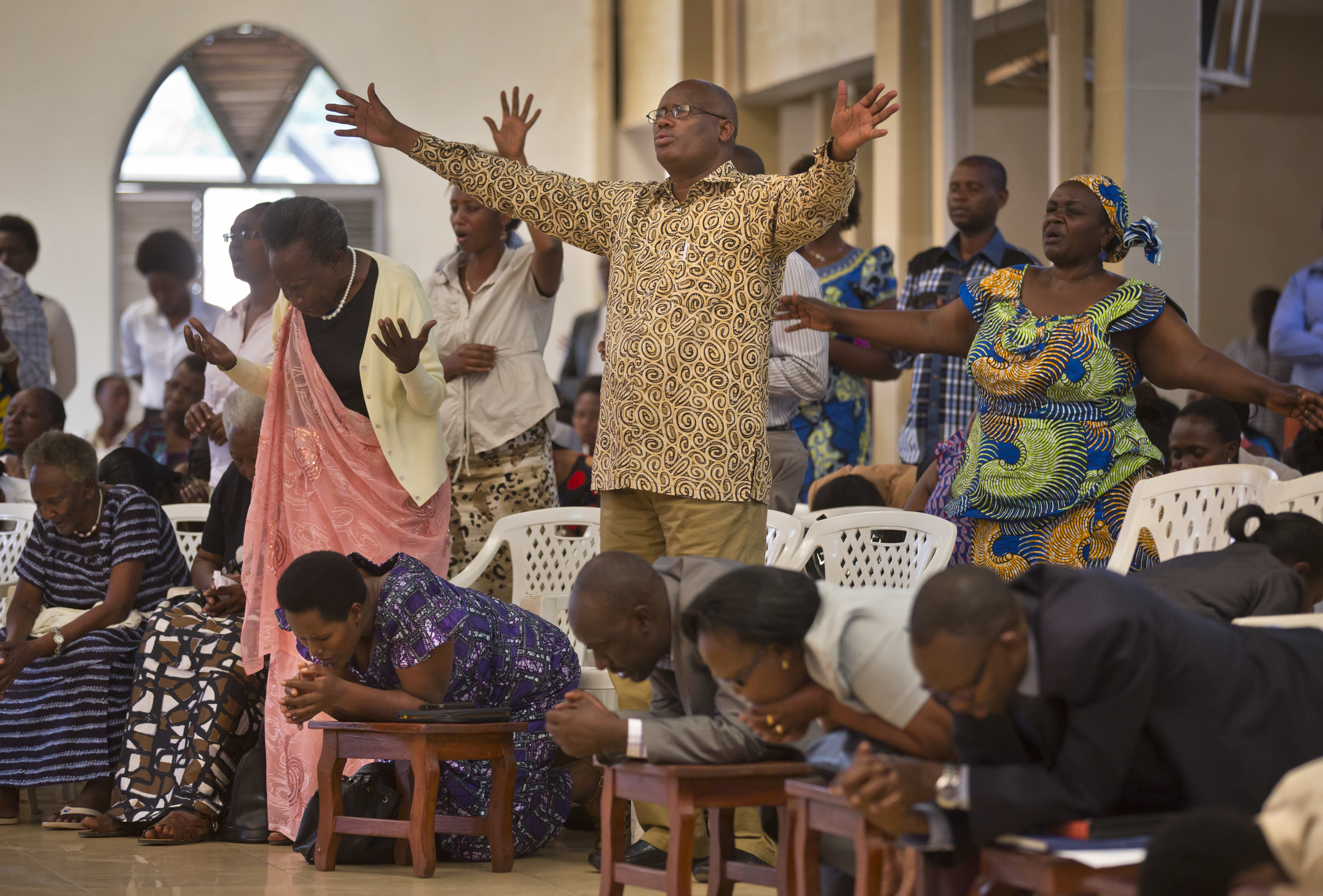 Rwanda closes thousands of churches in bid for more control